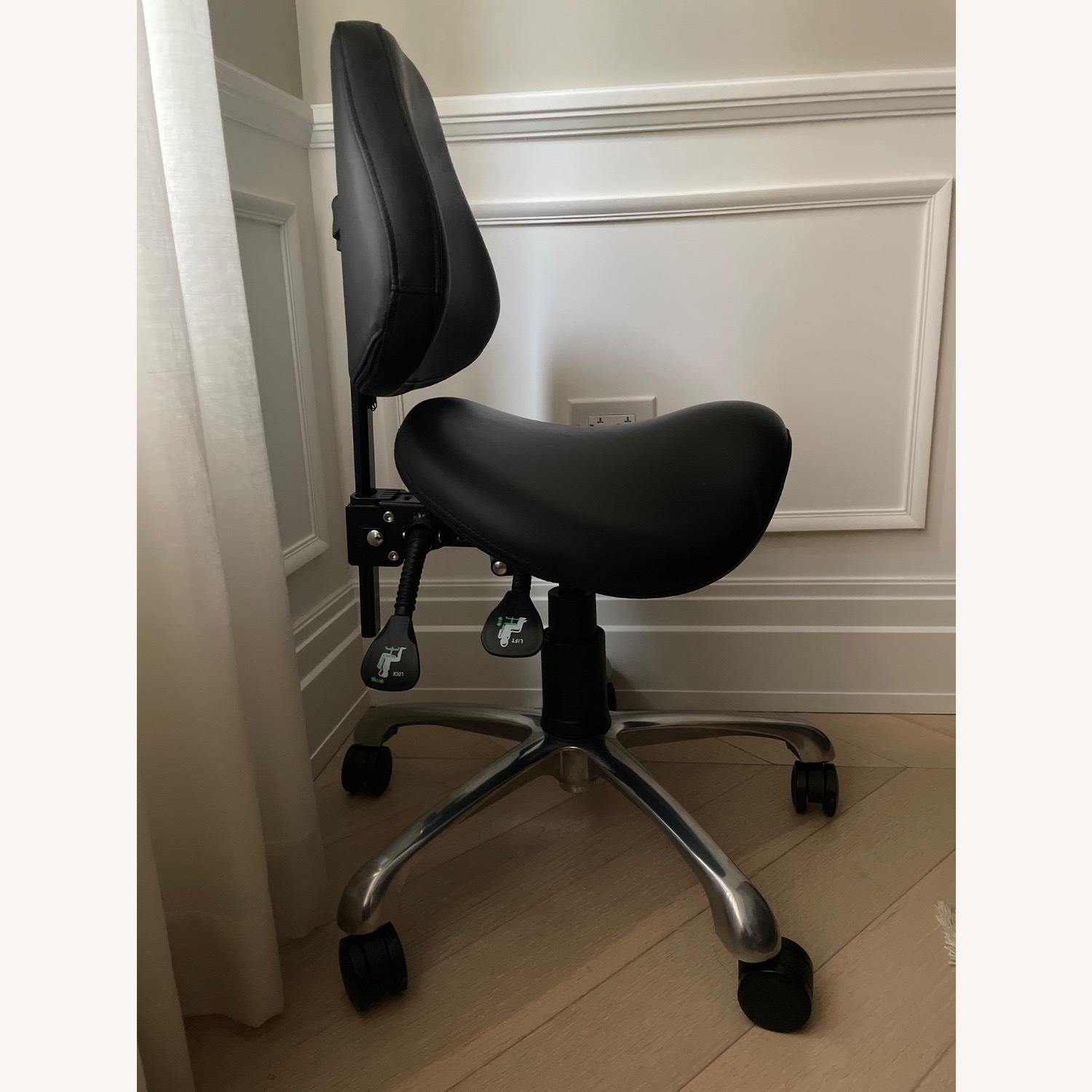 Ergonomic Saddle Shape Seats Stool  - image-2