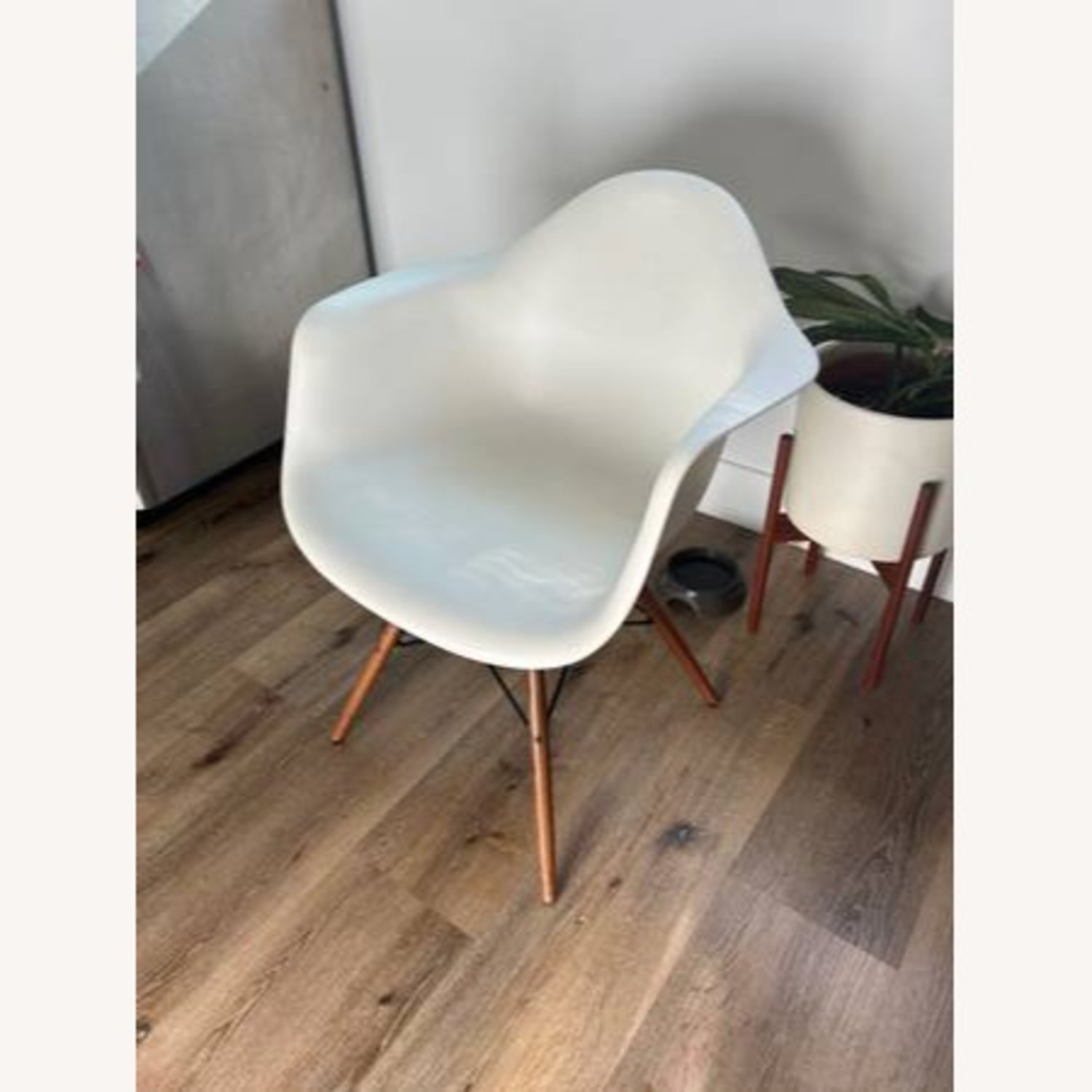 Eames Molded Plastic Armchair - image-3