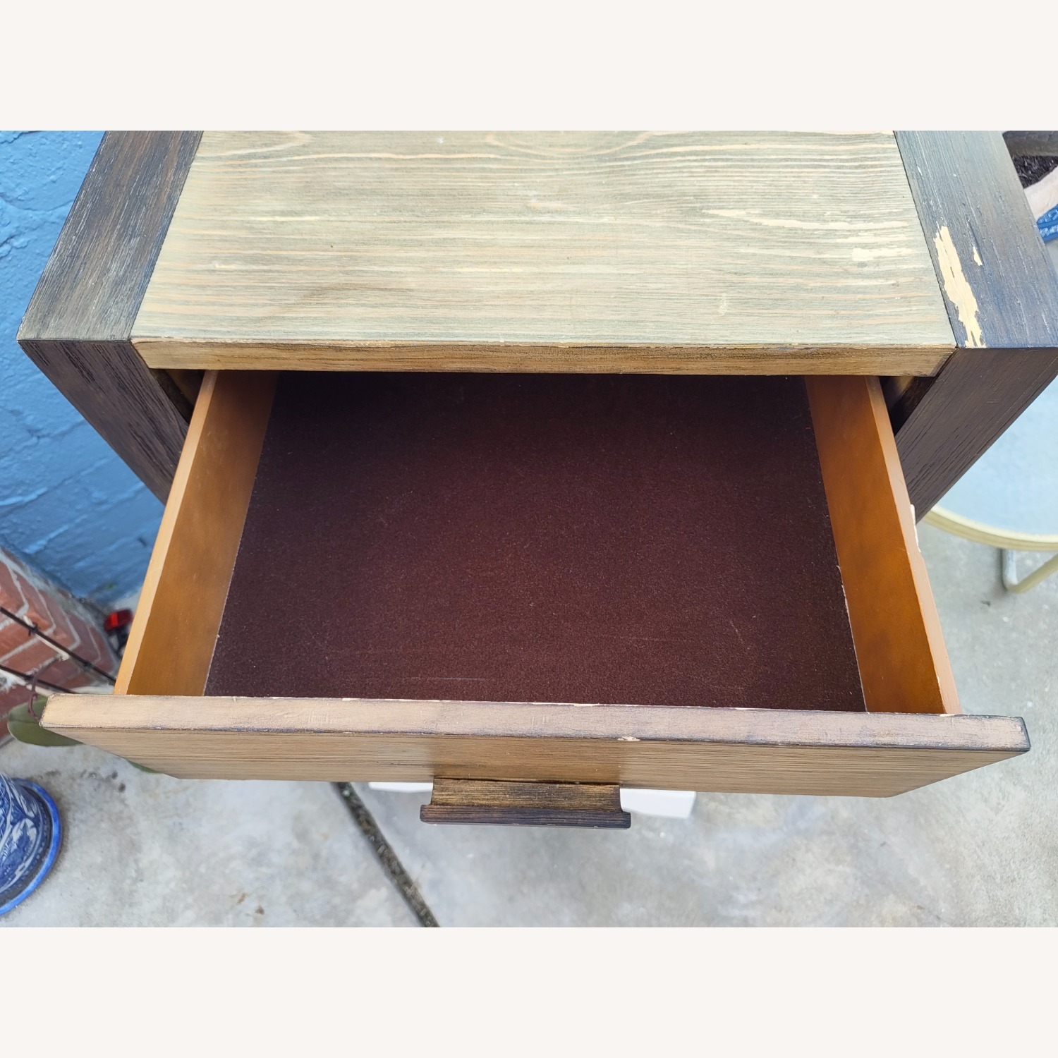 Furniture of America Janeiro 3 Drawer Nightstand - image-7