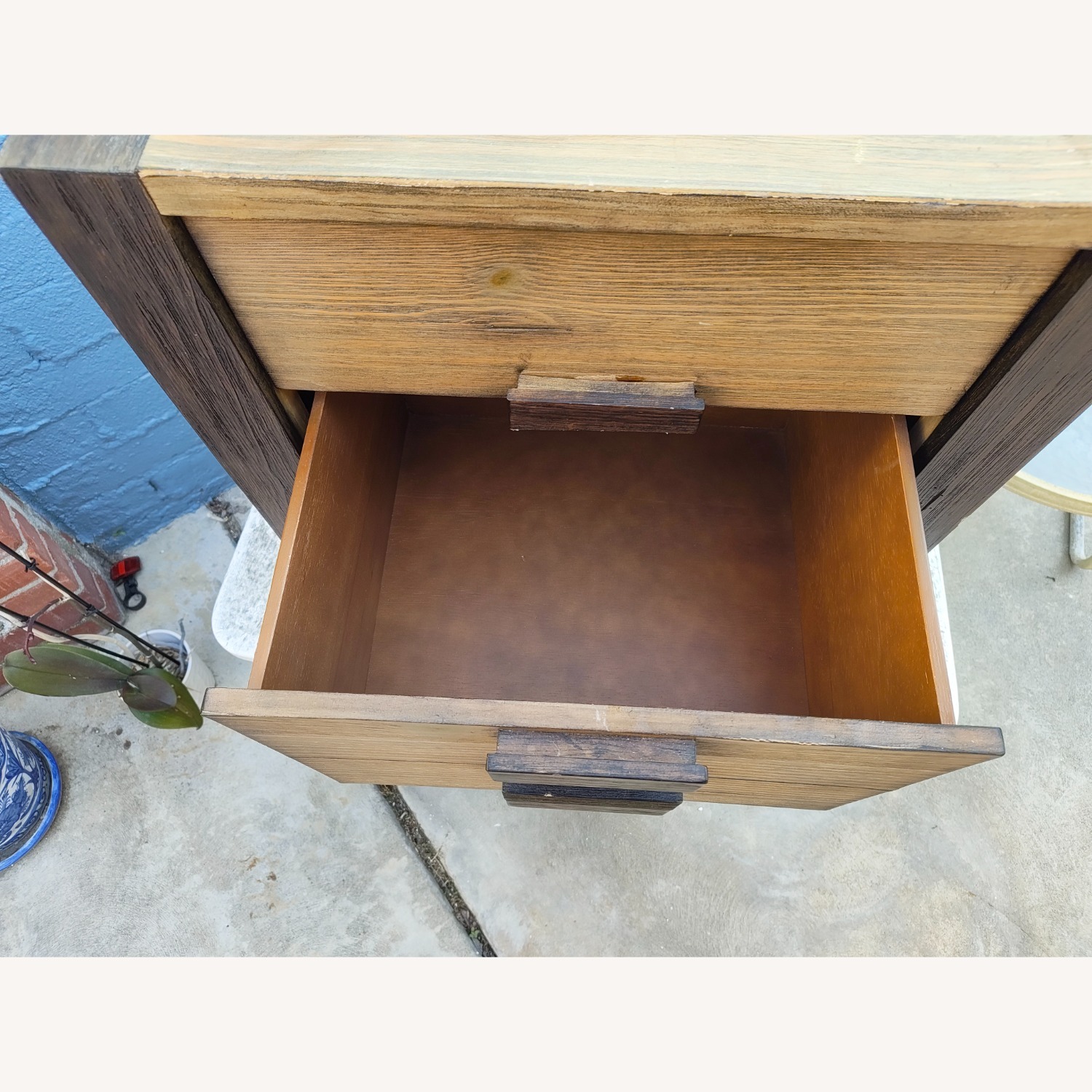 Furniture of America Janeiro 3 Drawer Nightstand - image-5