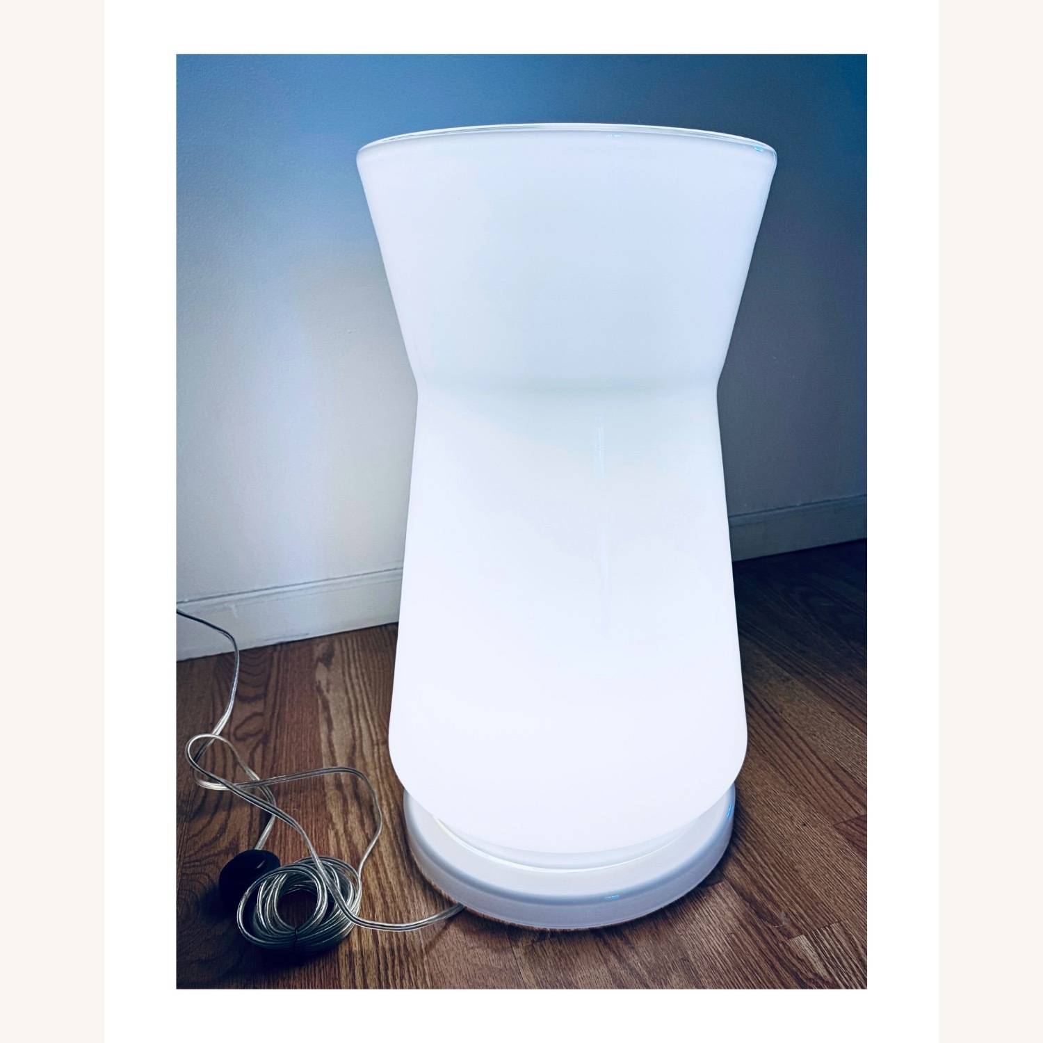 Luminaire WHITE BLOWN GLASS Floor Lamp - image-1