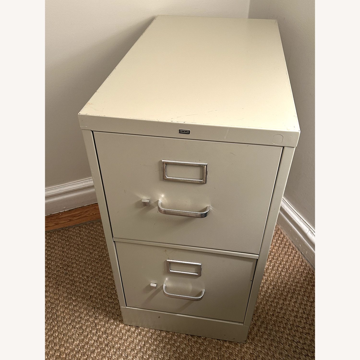HON 2-Drawer Filing Cabinet - image-1