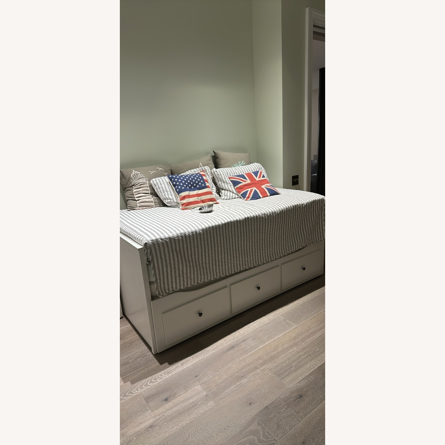 IKEA Hemnes Daybed - image-7