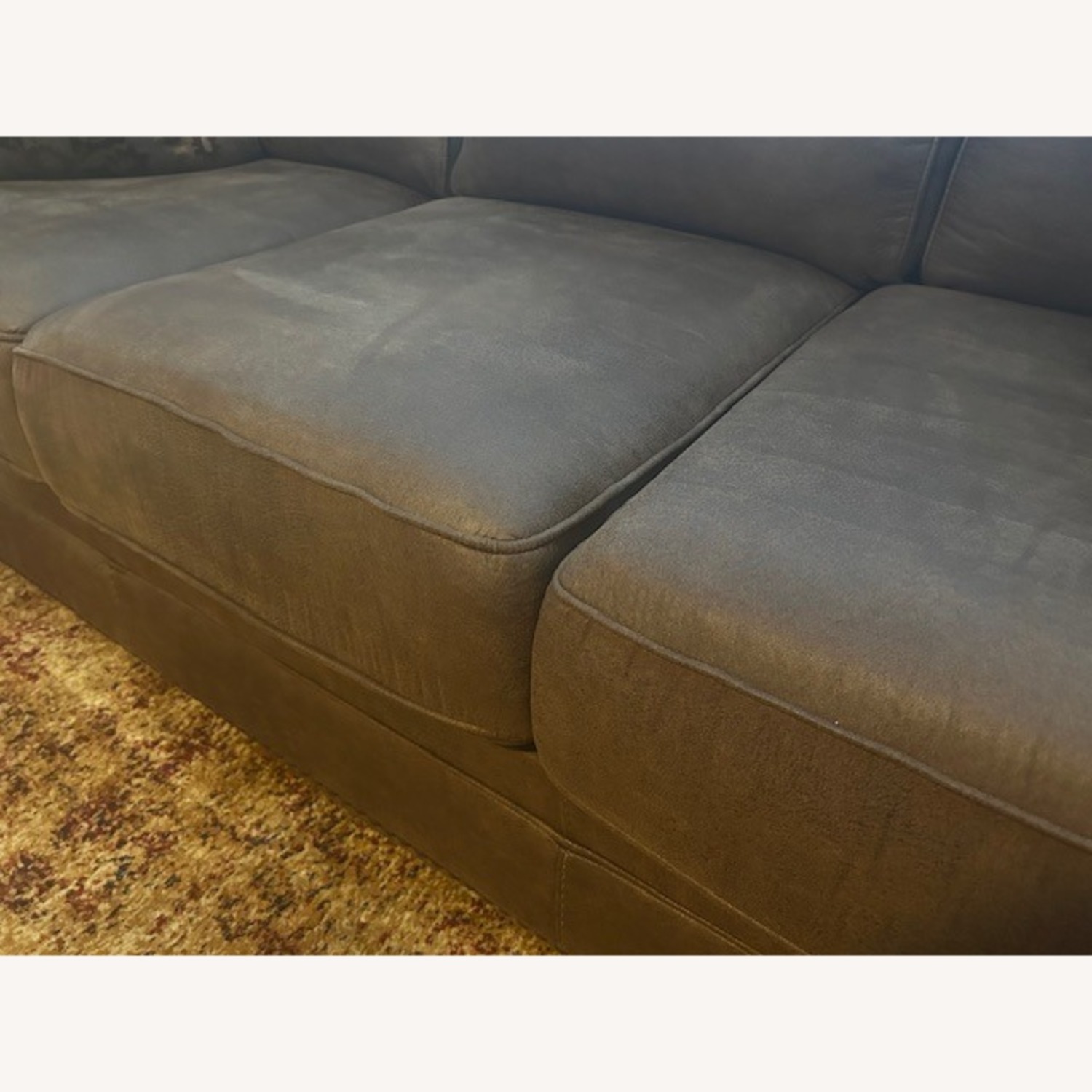 Ashley Furniture Larkinhurst Loveseat - image-3