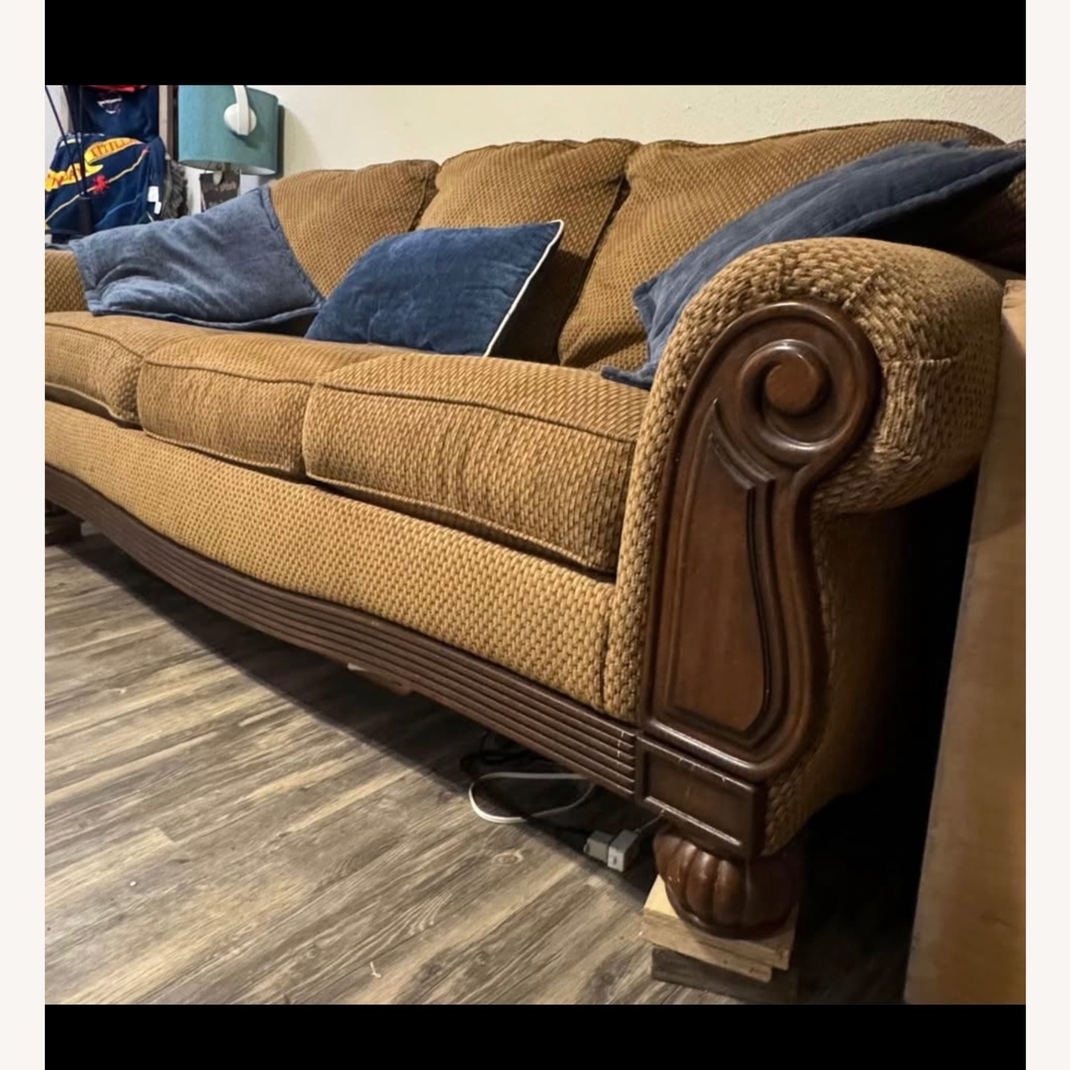 3 Seater Couch - image-2