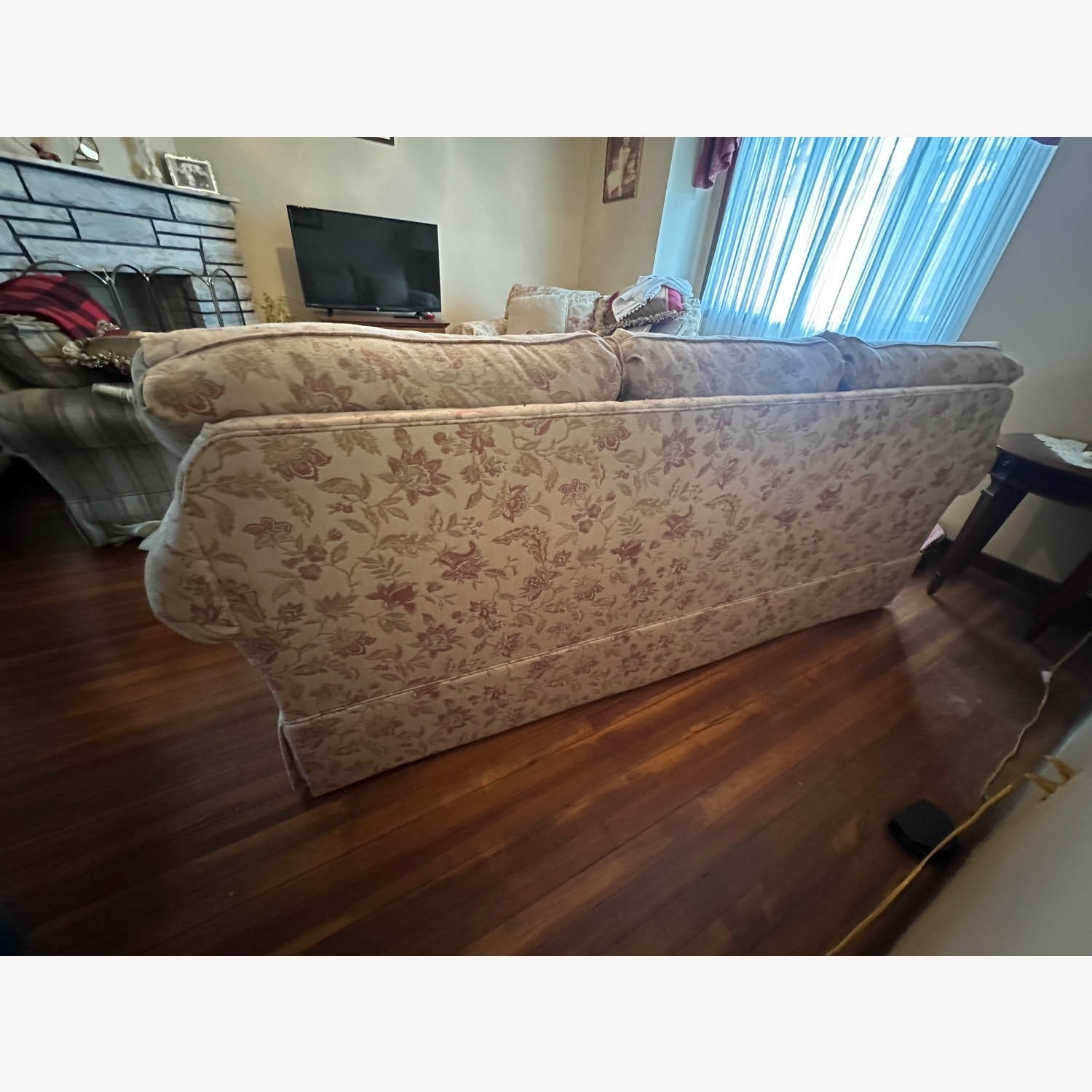 North Carolina made  3 seat Sofa - image-4