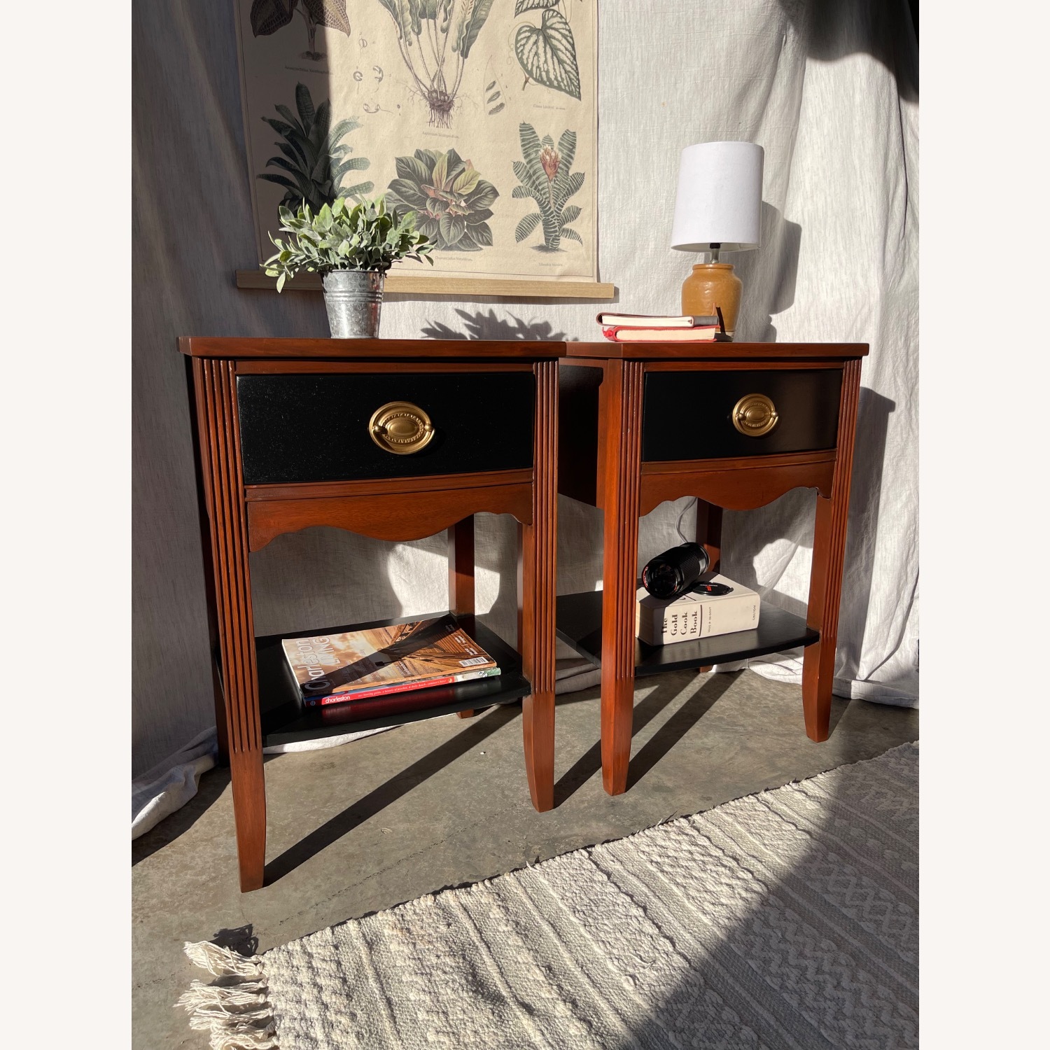 Mid-Century Hepplewhite Federal Style Nightstands  - image-9
