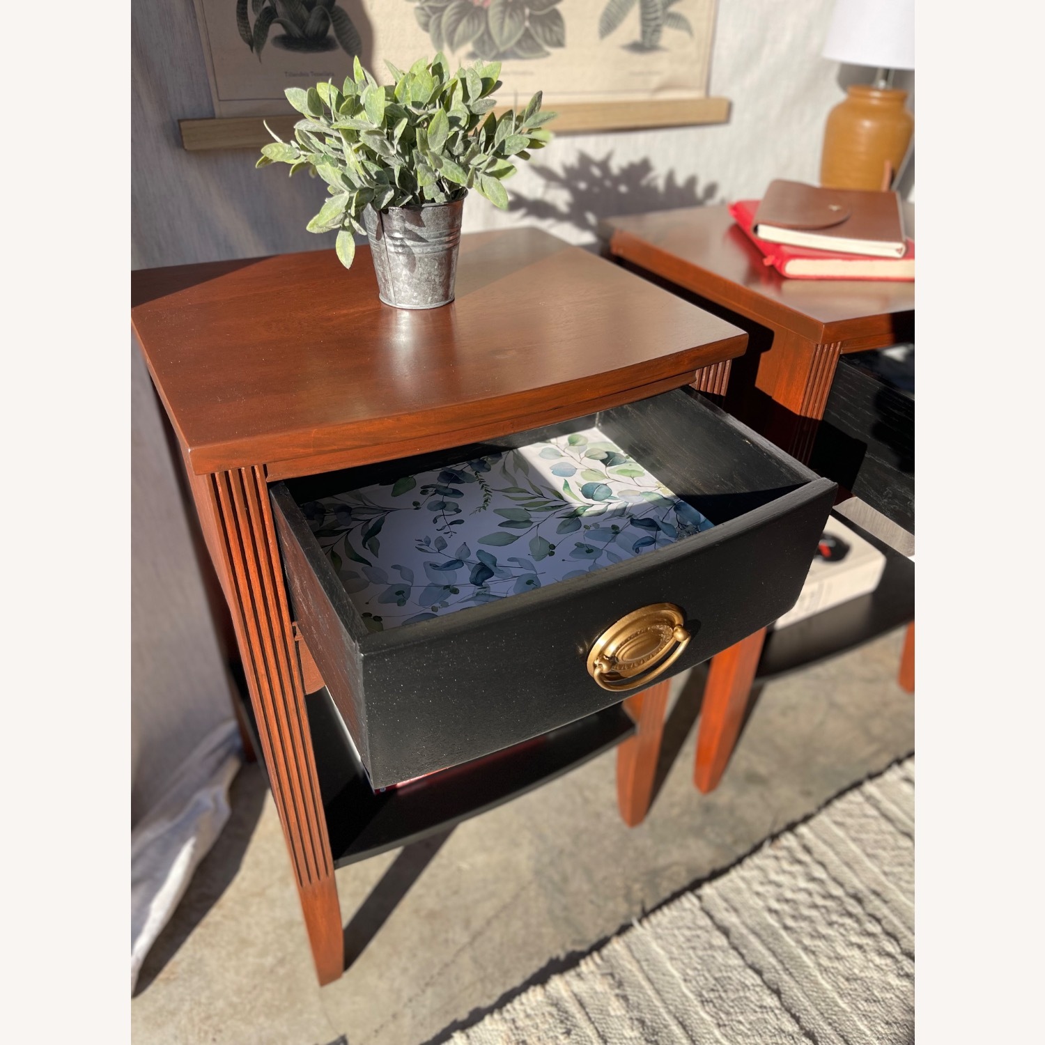 Mid-Century Hepplewhite Federal Style Nightstands  - image-7