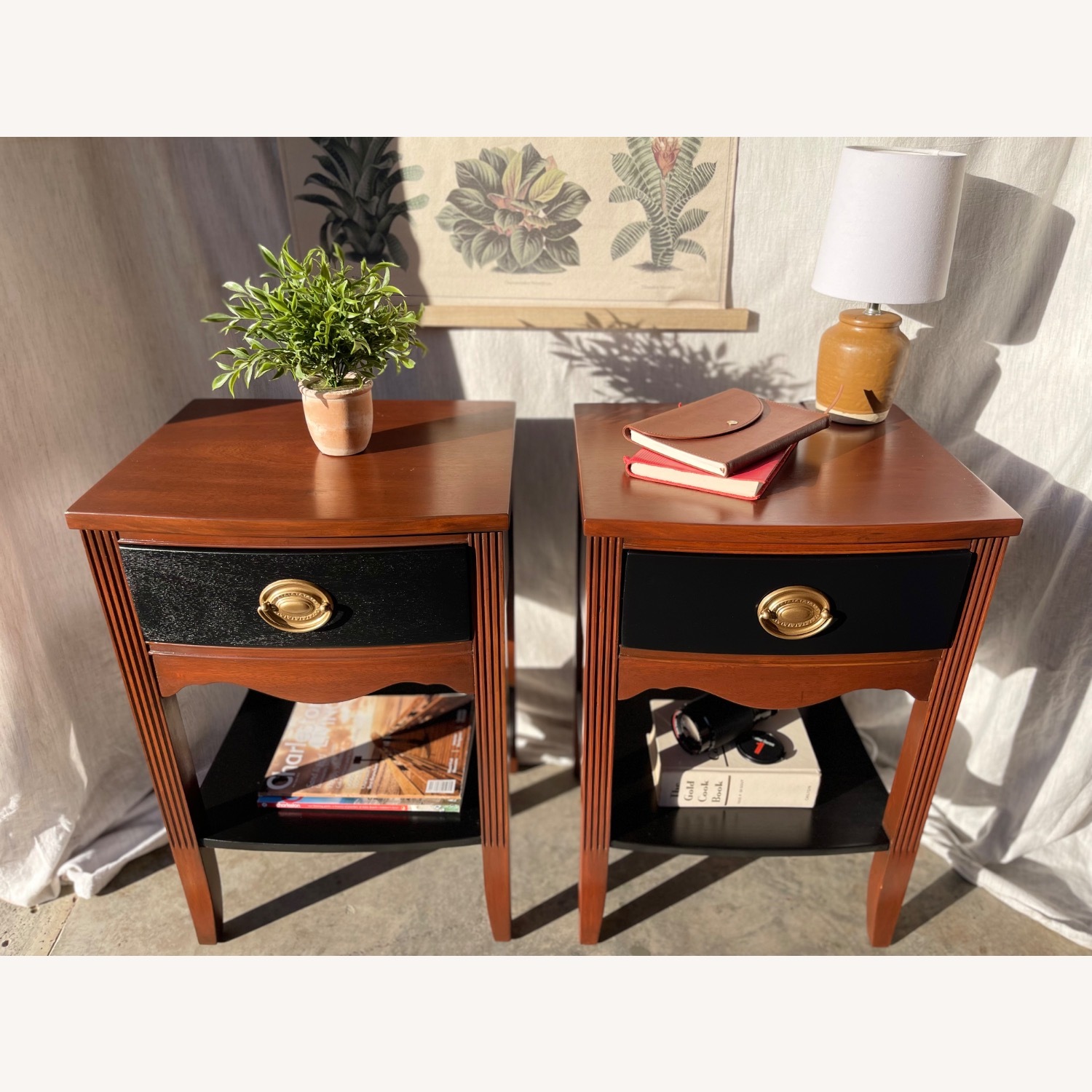 Mid-Century Hepplewhite Federal Style Nightstands  - image-4