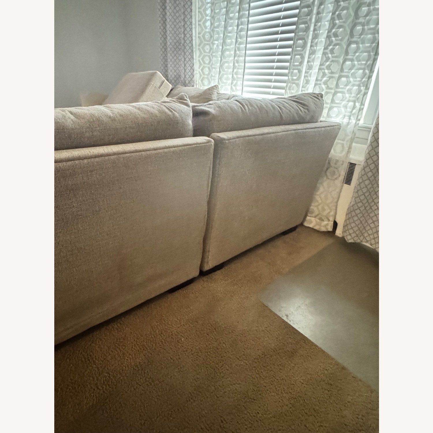 Bob's Cottage Chic 4 Piece Sectional W Bed - image-3