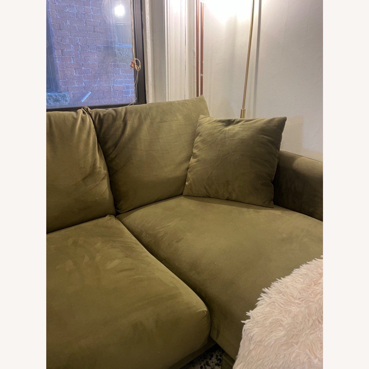Target Magnolia Sectional Sofa with Pillows - Novogratz - AptDeco