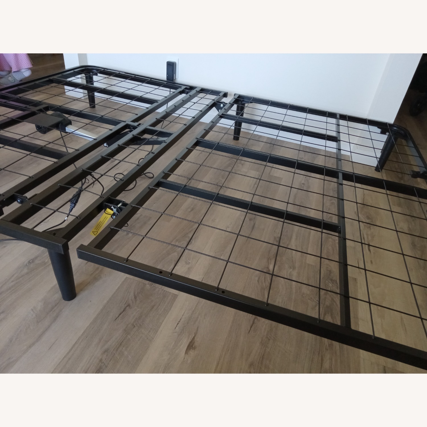 Adjustable Bed Frame - image-4