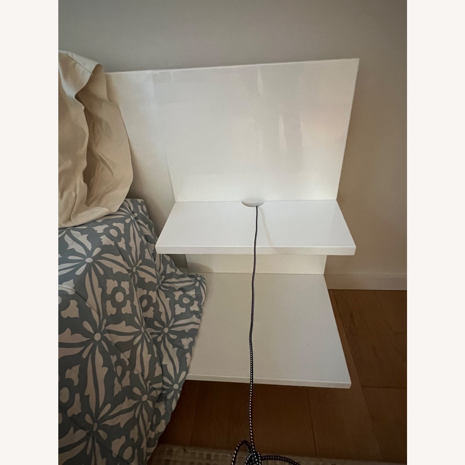 CB2 Andes Acadia White Platform Queen Bed - image-5