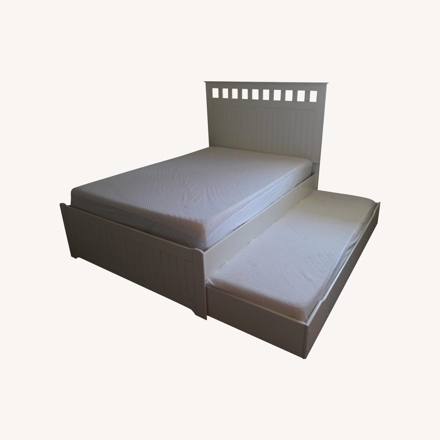 Ashley Furniture Kids Twin Bed - image-0