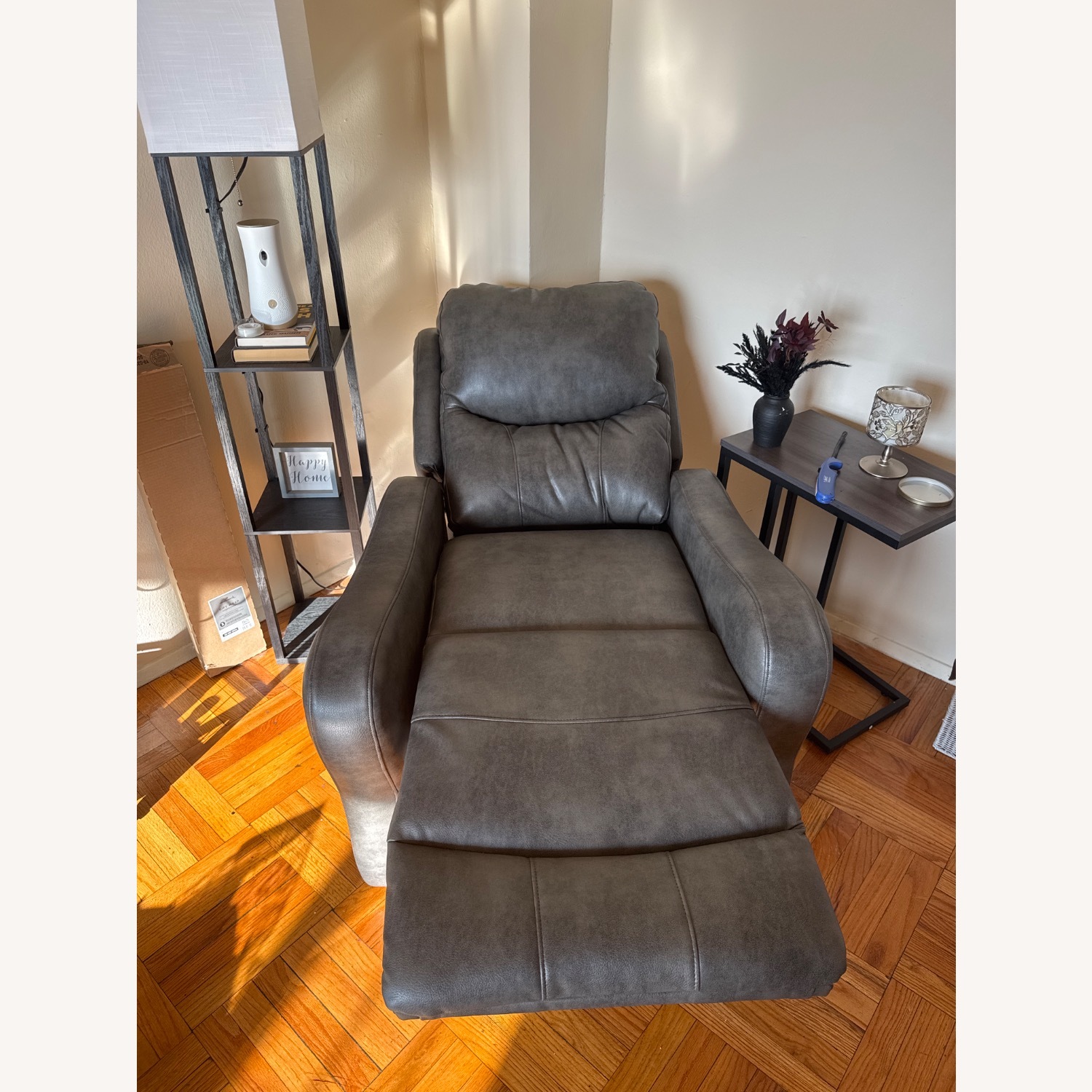 Raymour & Flanigan Wilder Power Recliner - image-2