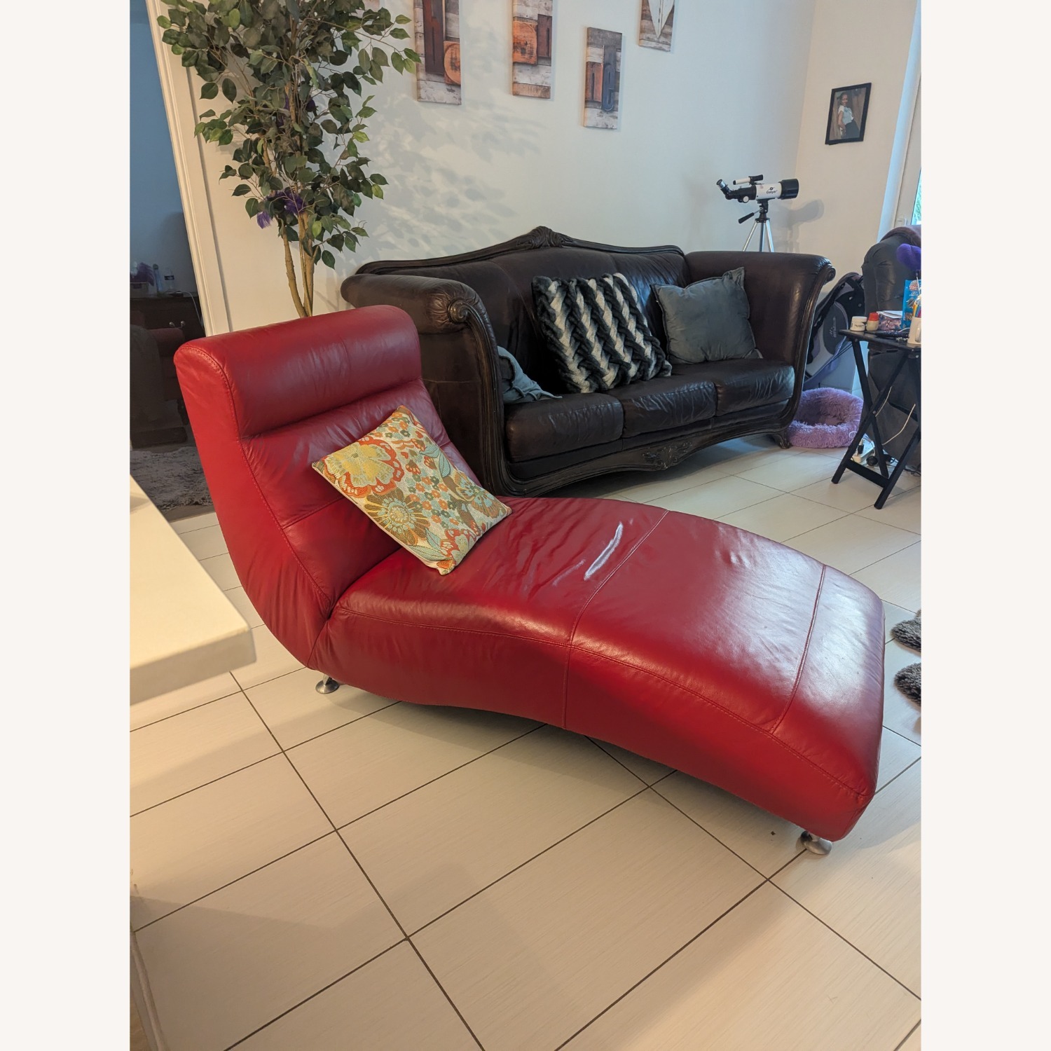 Antique Italian Red Leather Chaise Lounge - image-3