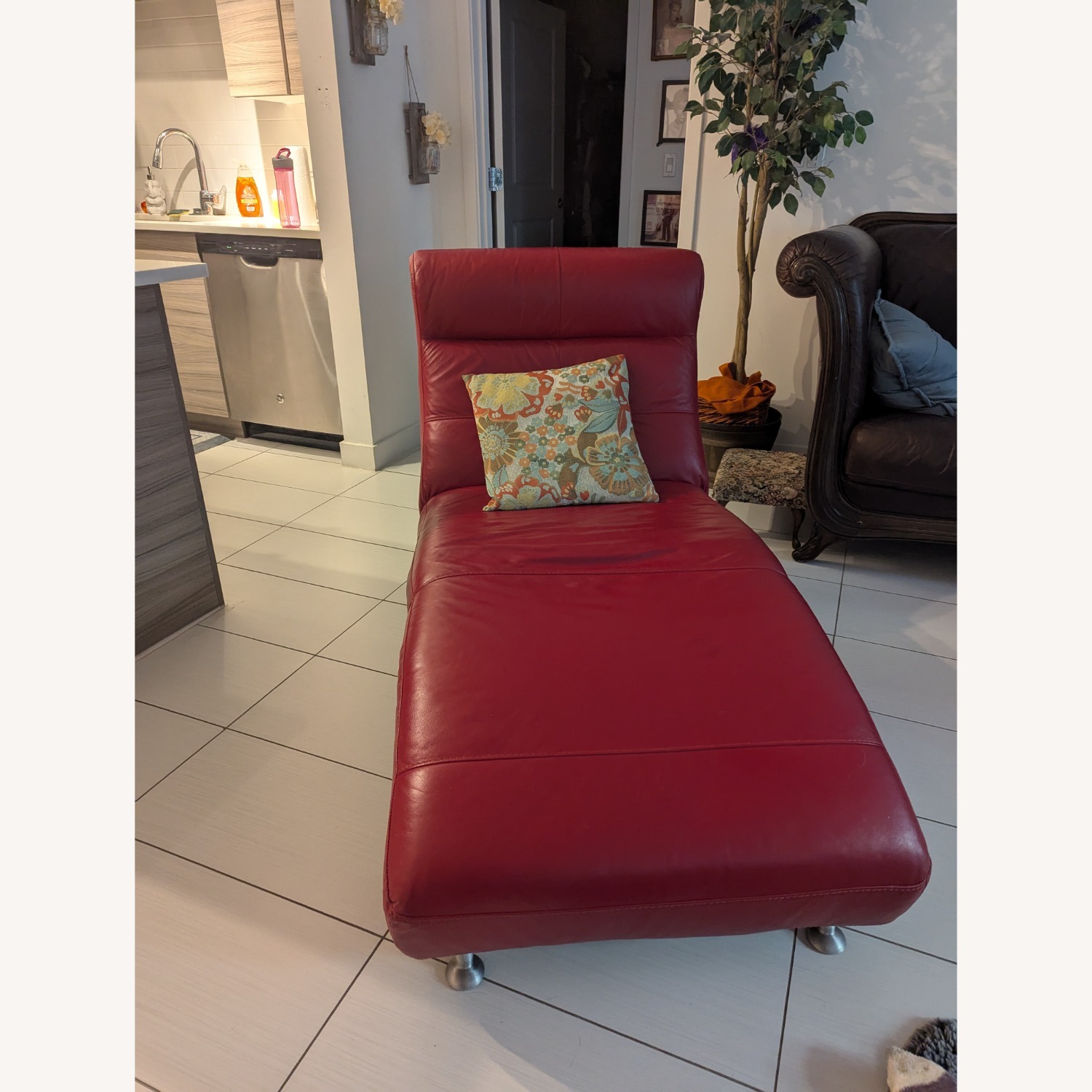 Antique Italian Red Leather Chaise Lounge - image-1