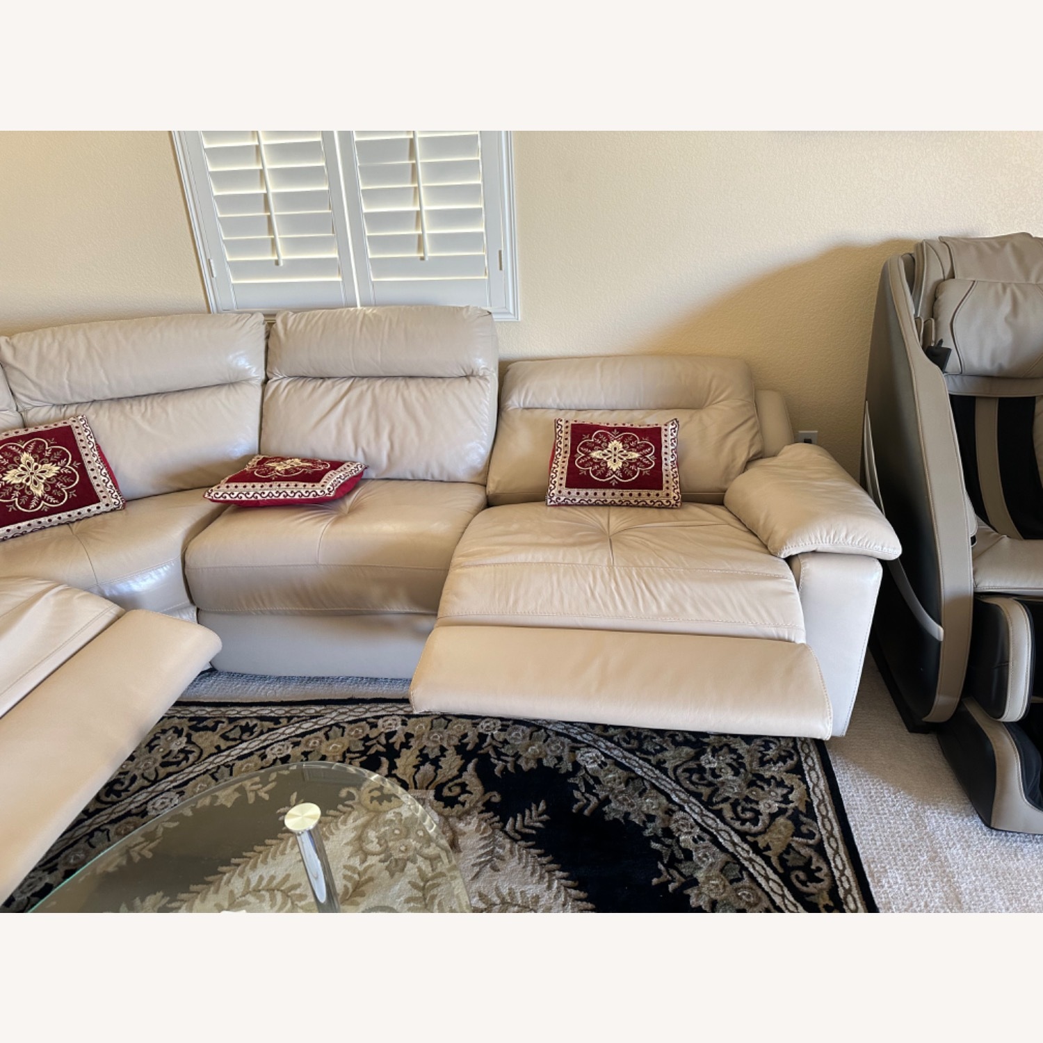 6 Pieces Leather Sectional with 4 Power Recliners - image-5