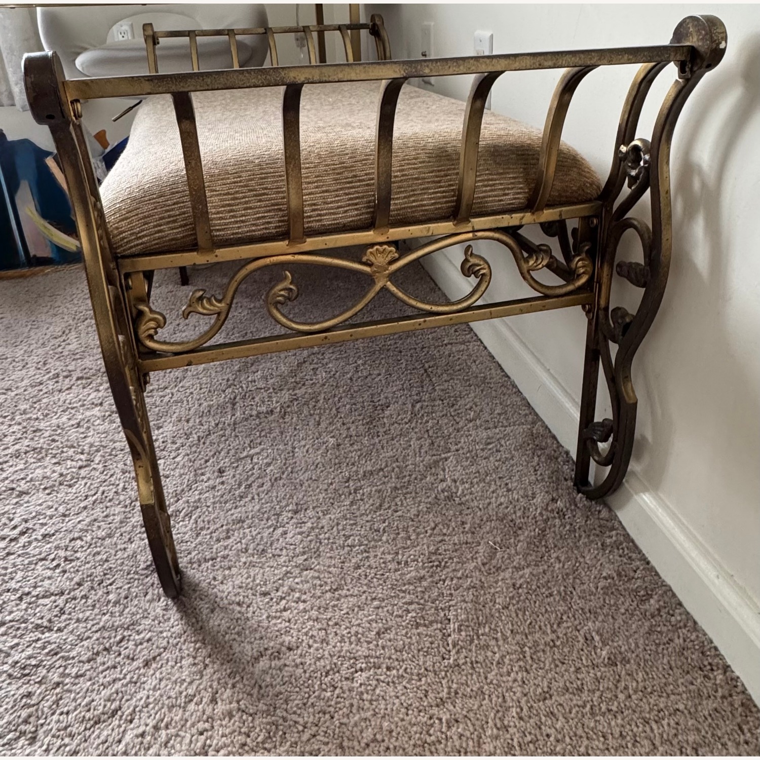 Vintage Bench - image-2