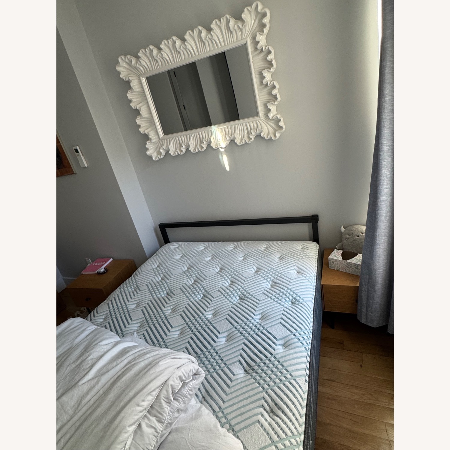 Minimal Industrial Bed Frame Queen Size - image-4