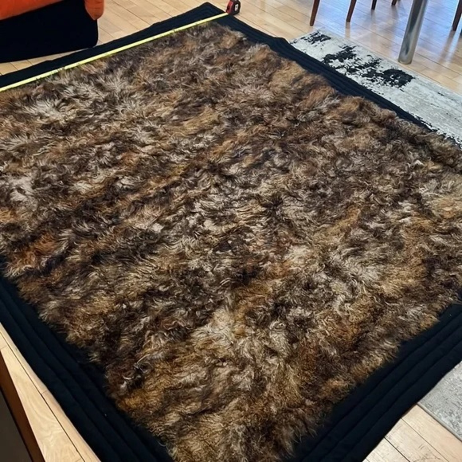 Faux Fur Shaggy Blanket/Area Rug 8X10 - image-9