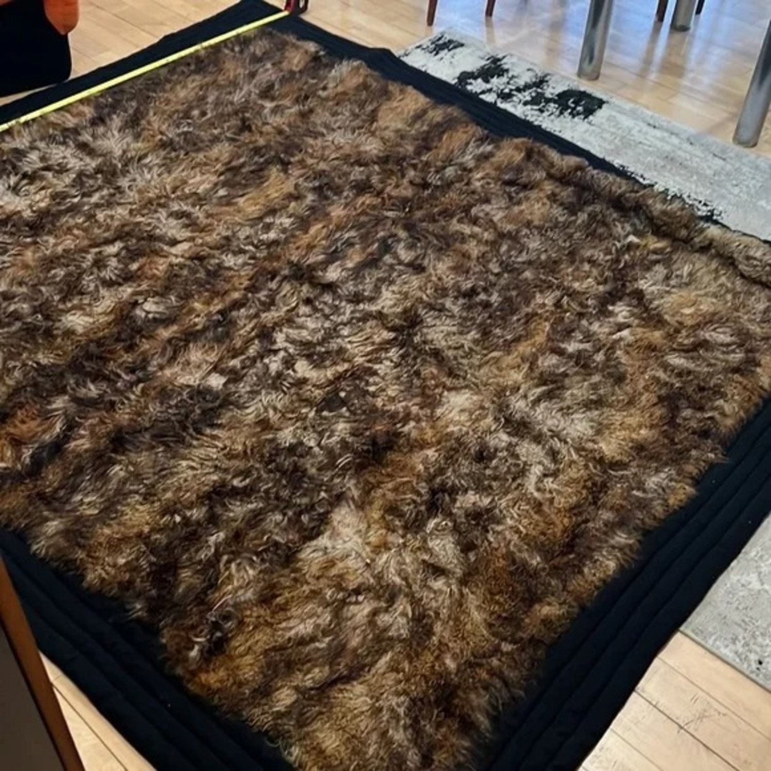 Faux Fur Shaggy Blanket/Area Rug 8X10 - image-5