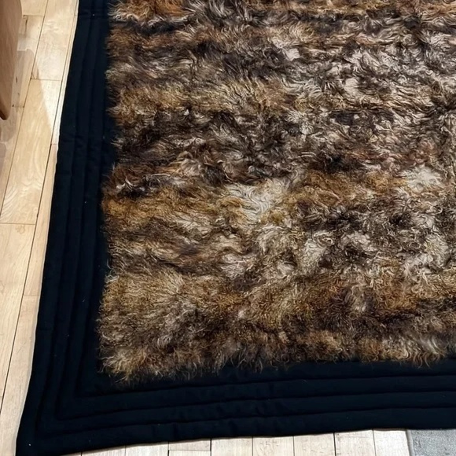 Faux Fur Shaggy Blanket/Area Rug 8X10 - image-6