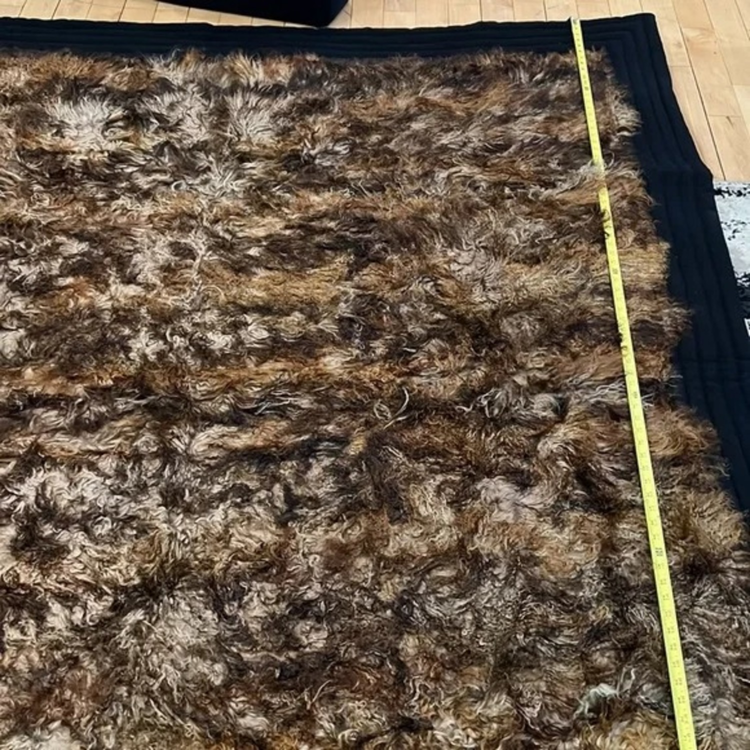 Faux Fur Shaggy Blanket/Area Rug 8X10 - image-7
