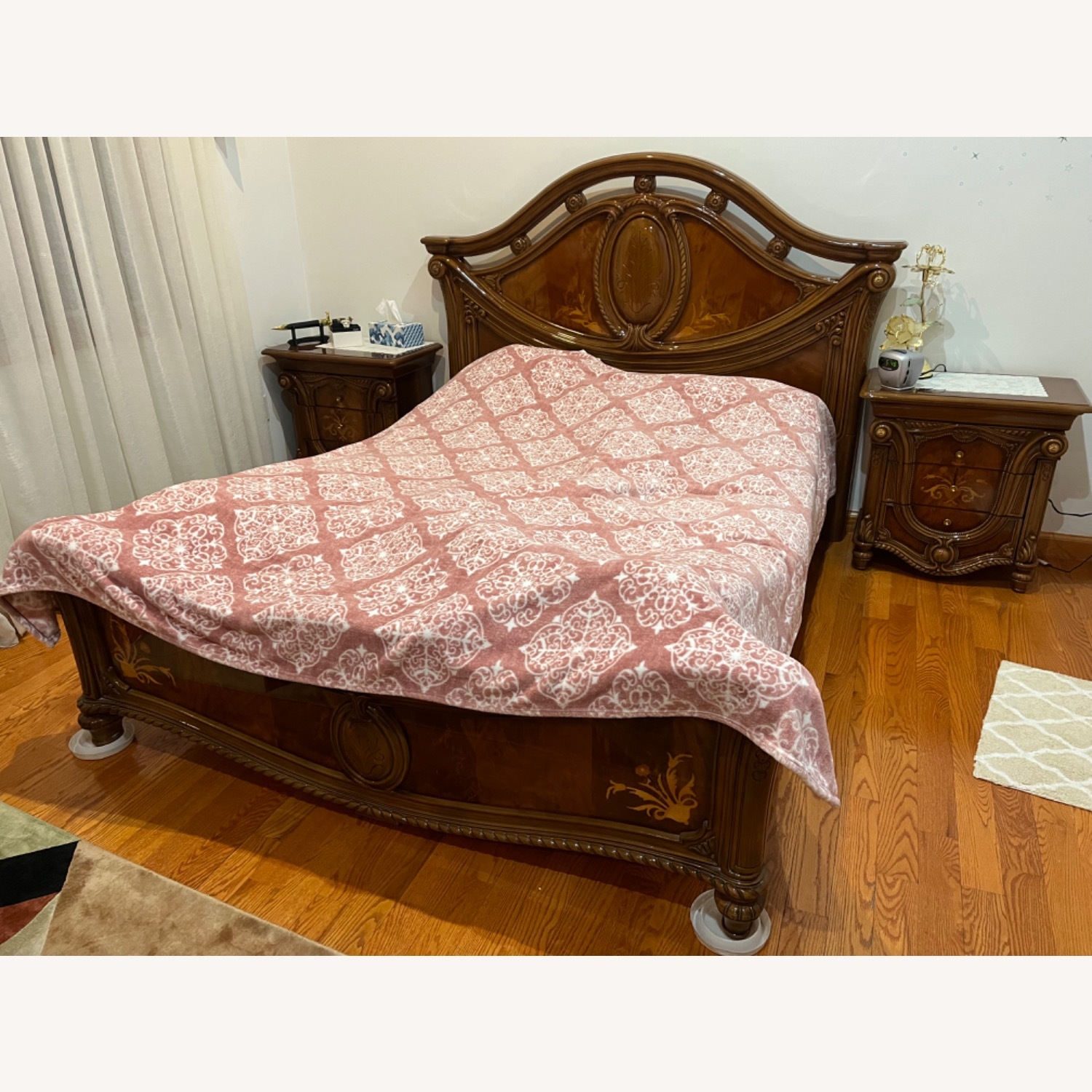 Queen Size Italian Bed - image-3