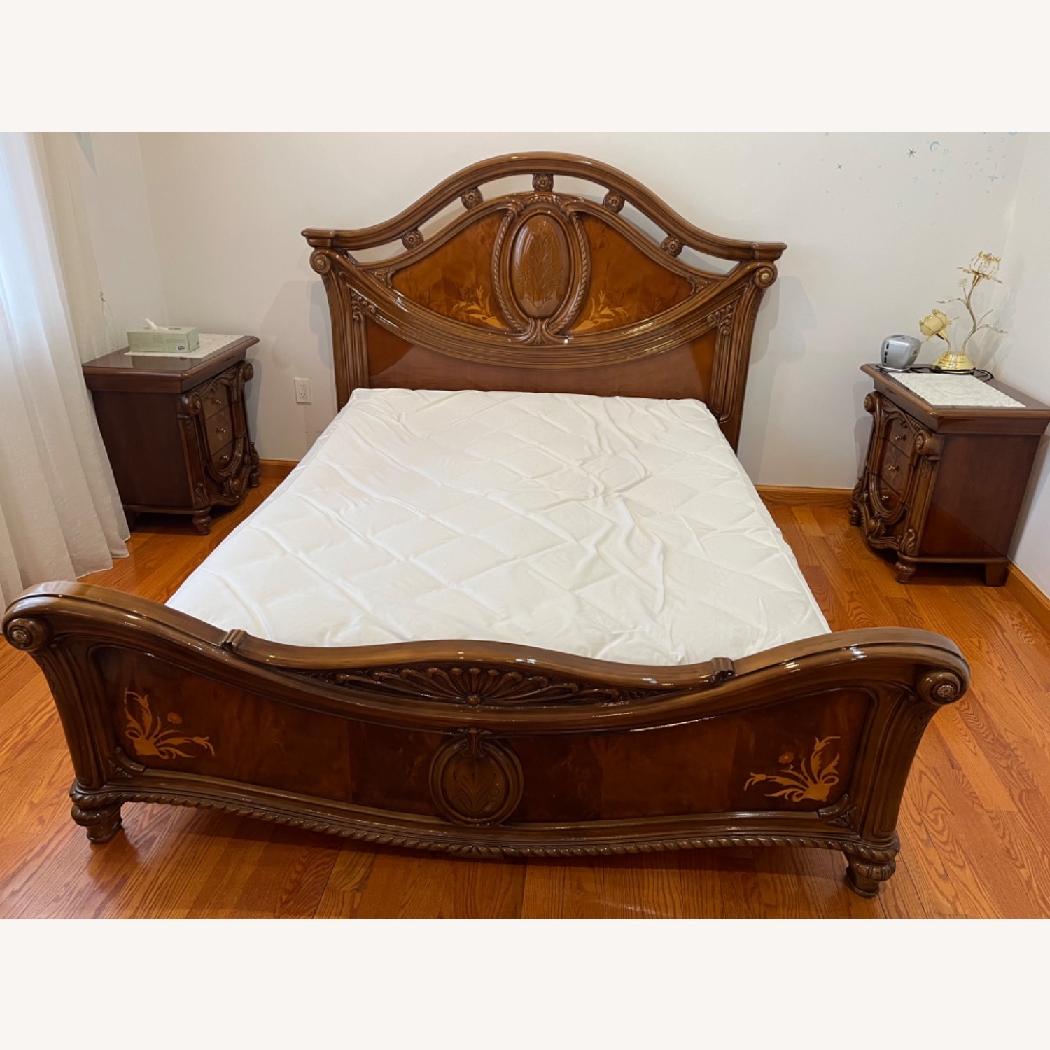 Queen Size Italian Bed - image-1