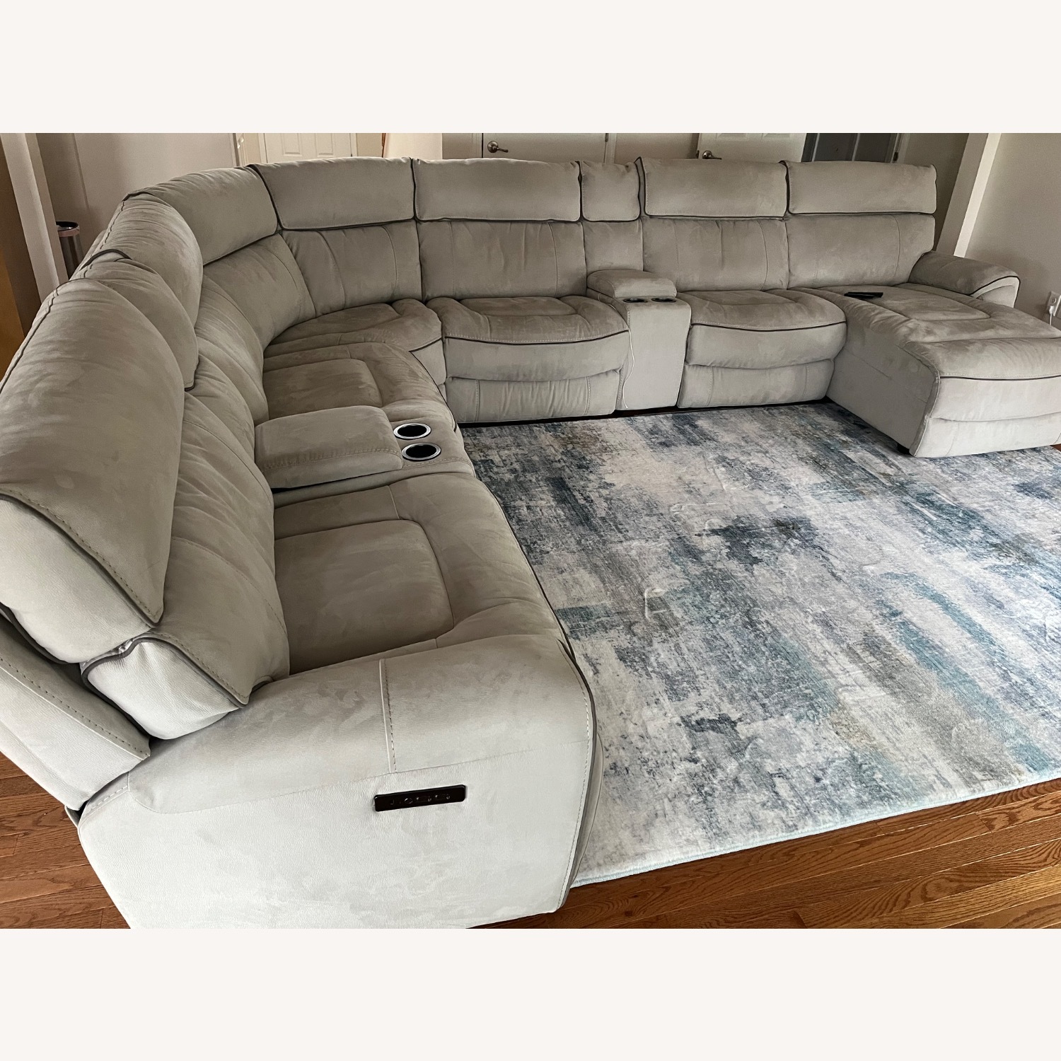 Bob's Discount Furniture Sectional Sofa - image-3