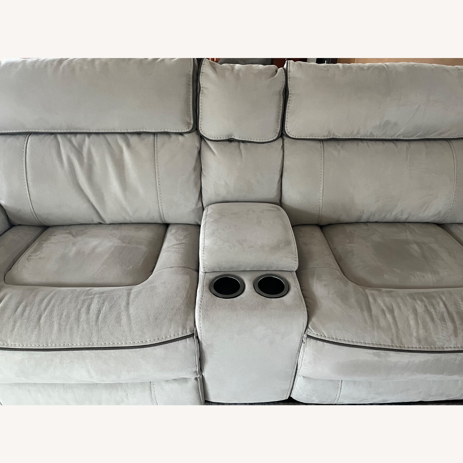 Bob's Discount Furniture Sectional Sofa - image-4