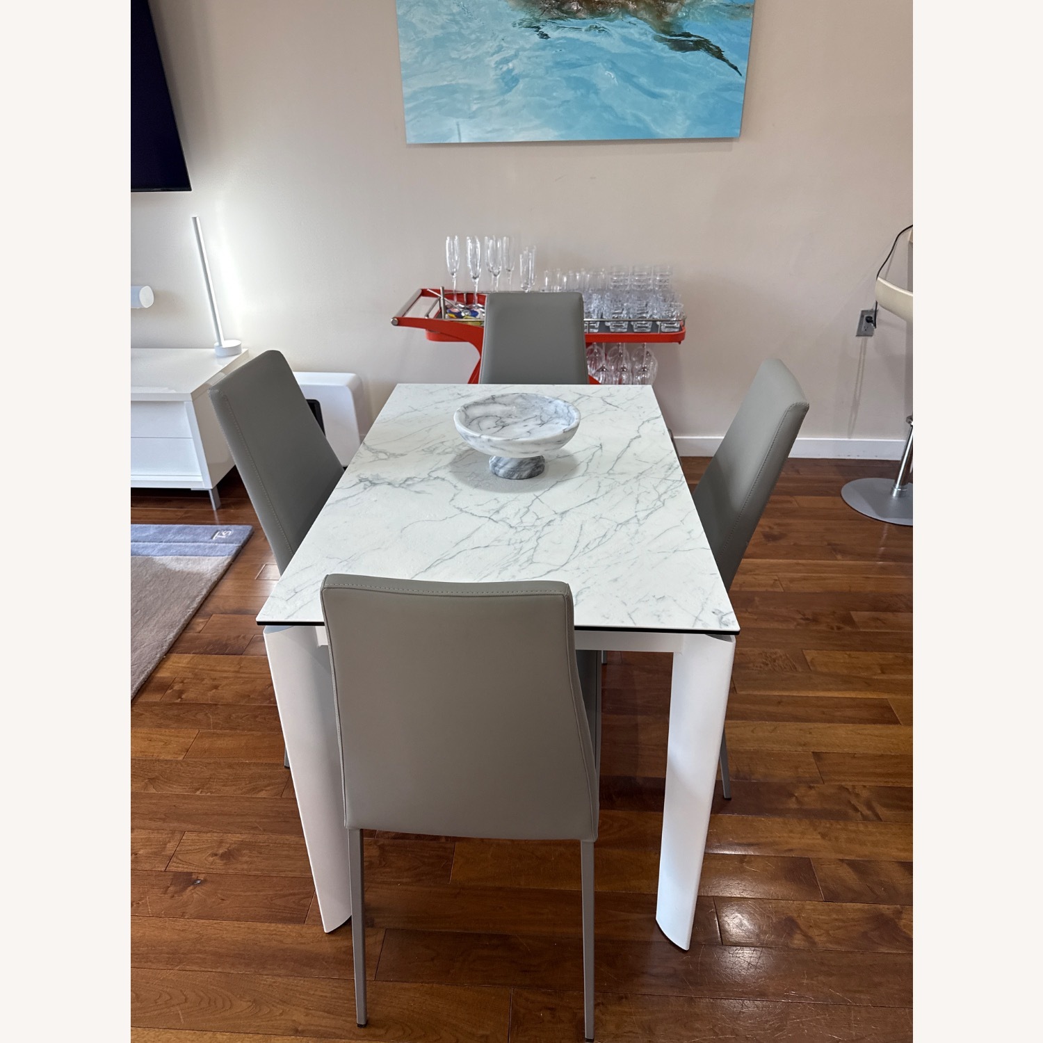 Calligaris Dining Table, 4 Chairs and Centerpiece - AptDeco