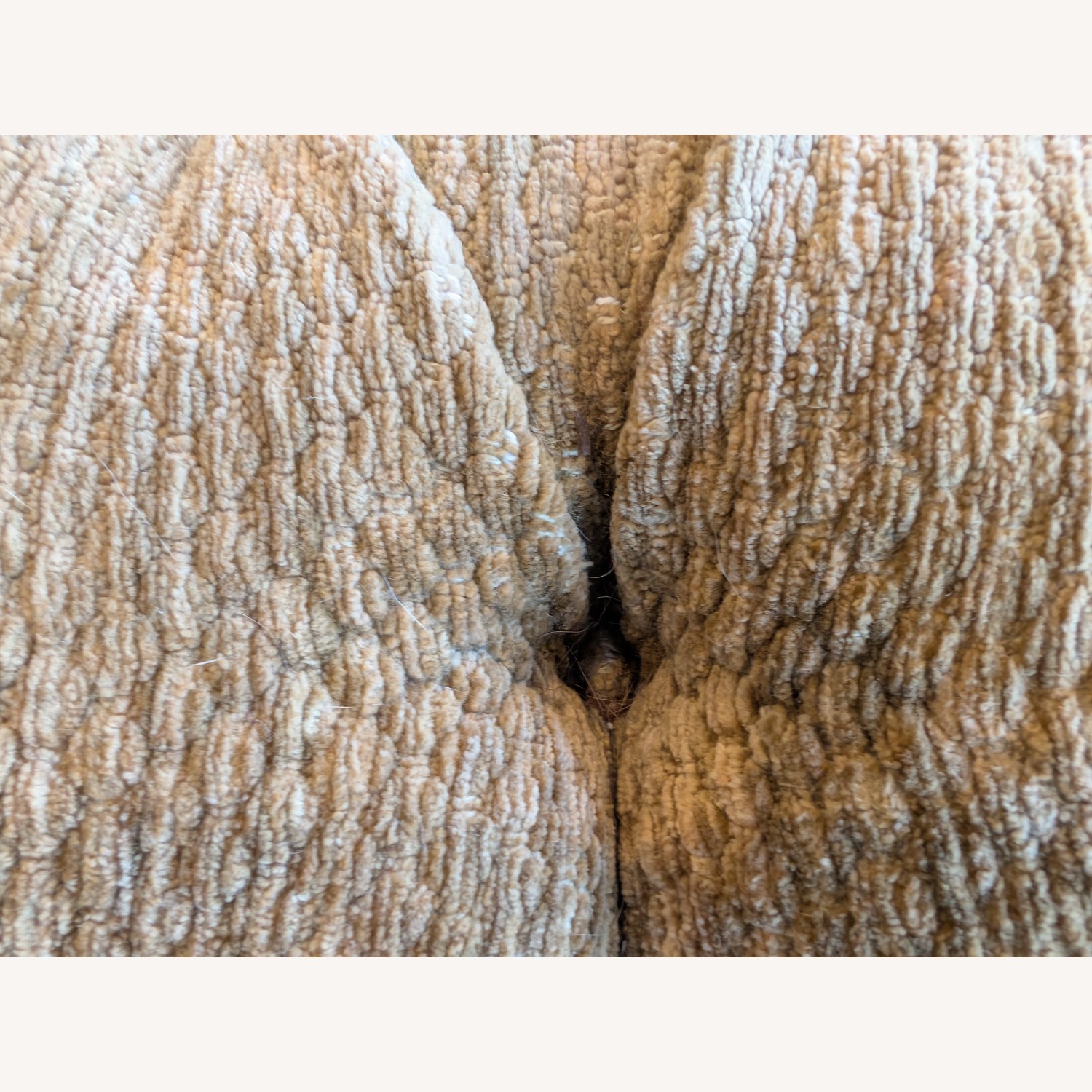 Ebanista Gold Velvet Chesterfield Sofa  - image-4