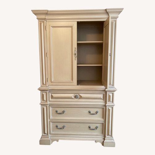 Used Thomasville Door Chest for sale on AptDeco