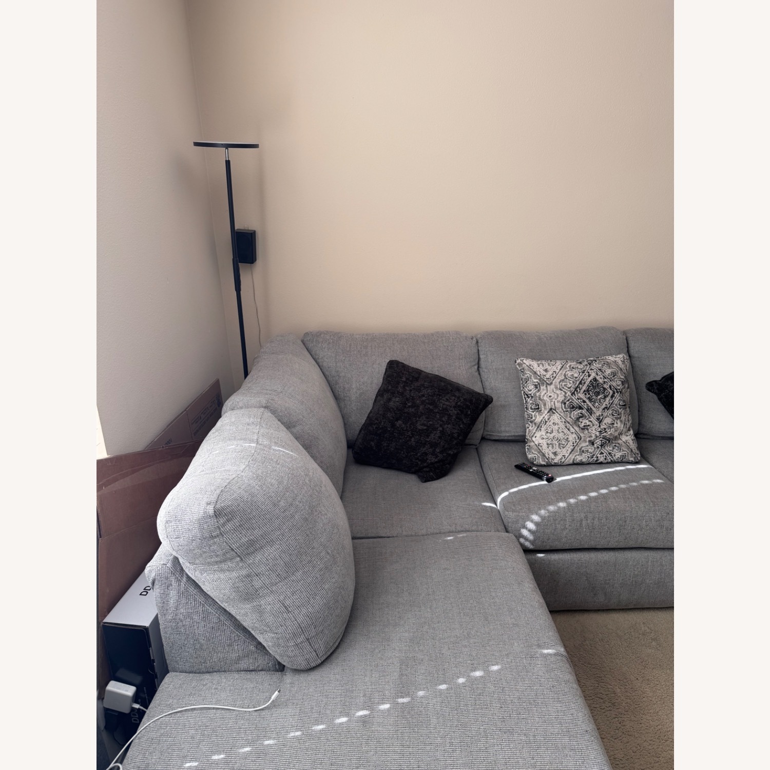 Broyhill Parkdale Silver Sectional - image-2