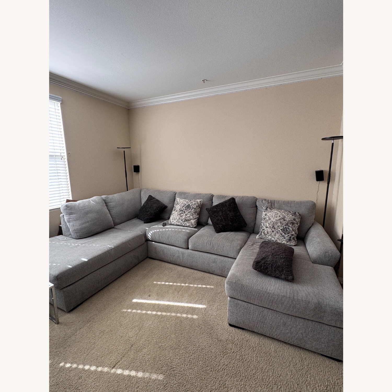 Broyhill Parkdale Silver Sectional - image-1