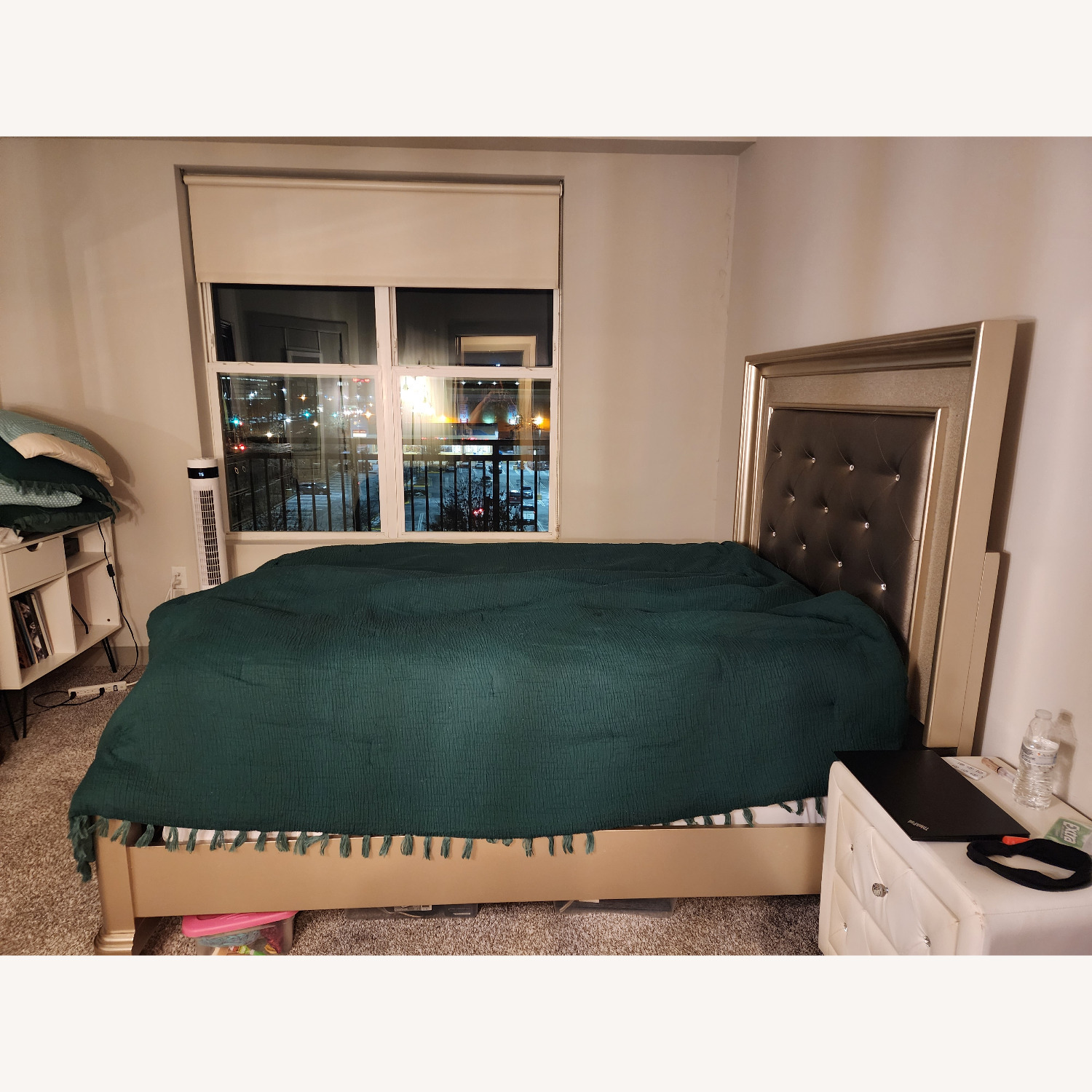 Bob's Discount Furniture Diva Bed - image-2