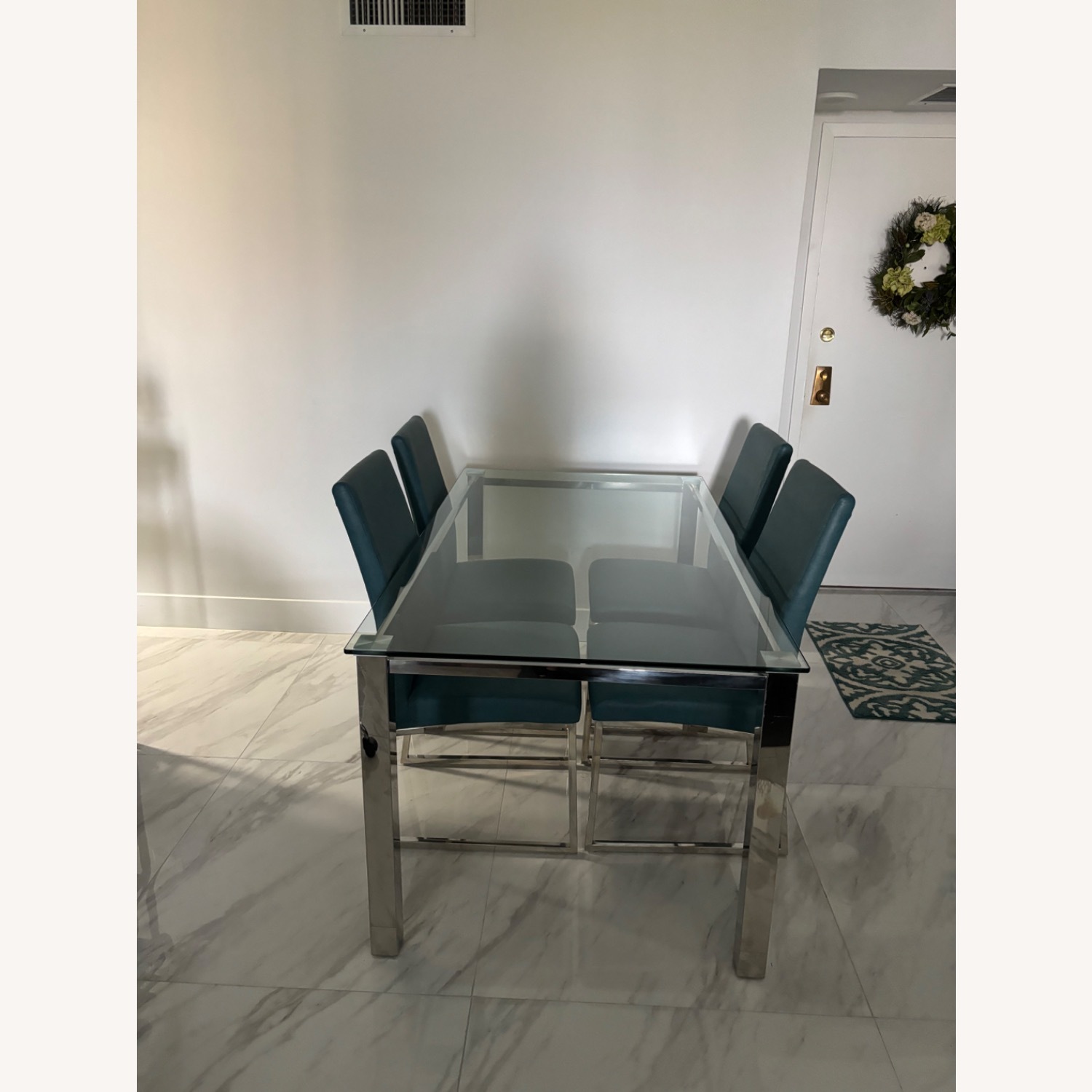 Rooms To Go Rectangle Glass Table & 4 Chairs - image-1