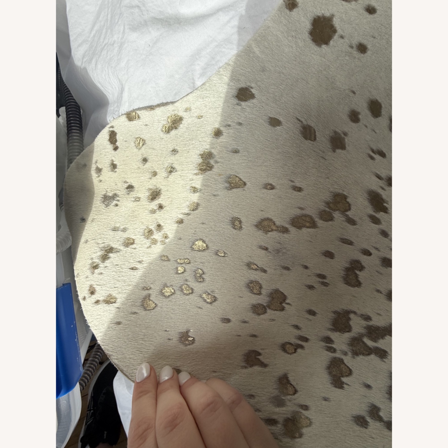 Genuine Cowhide Rug 6X7 - image-4