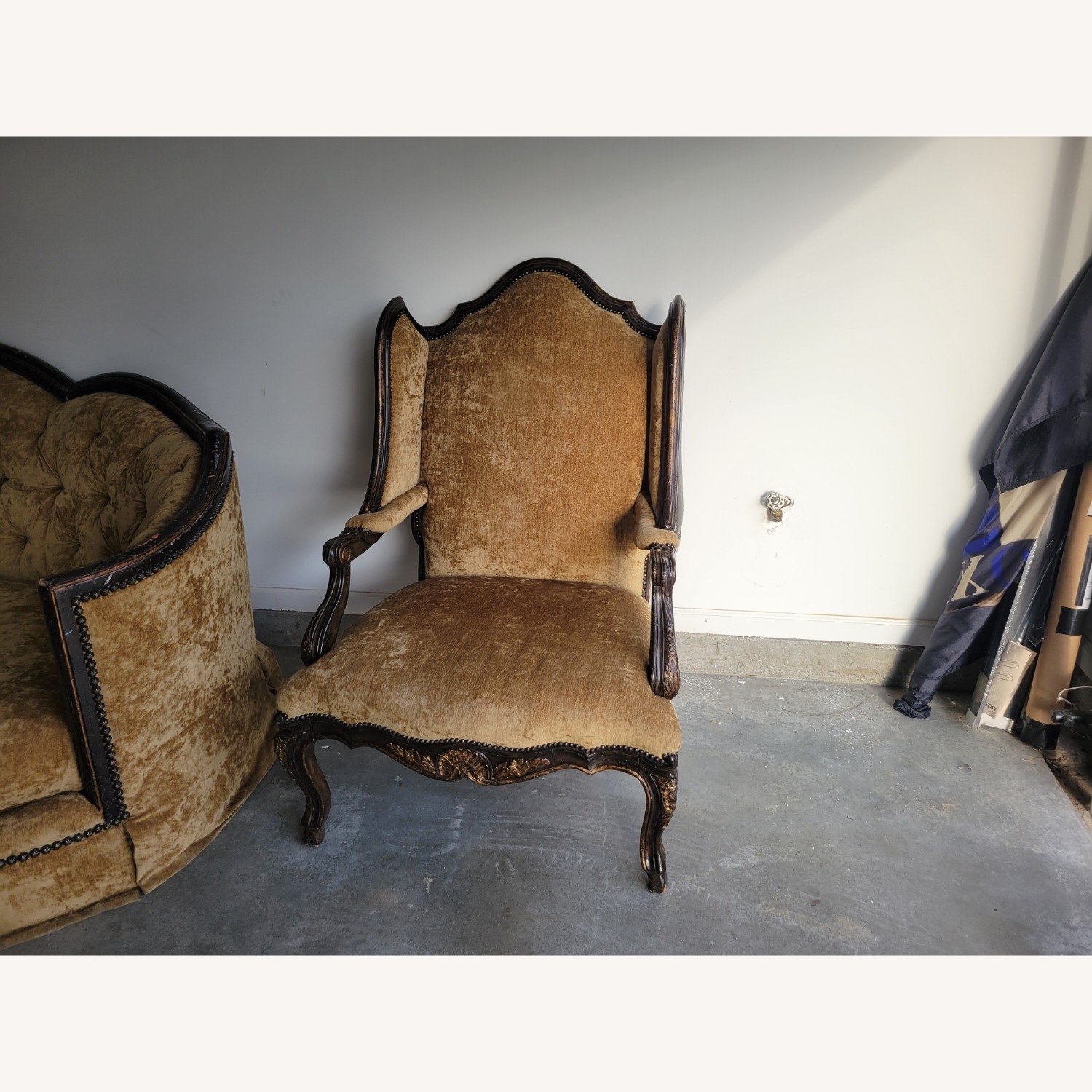 Marge Carson Sofa - image-10