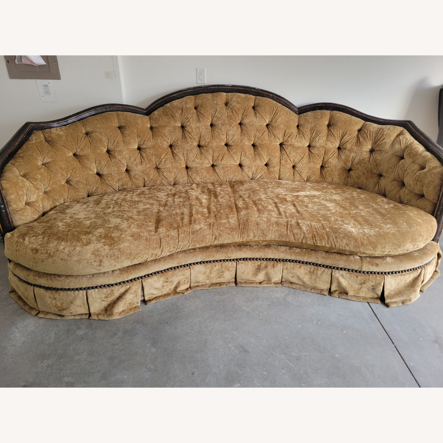 Marge Carson Sofa - image-11