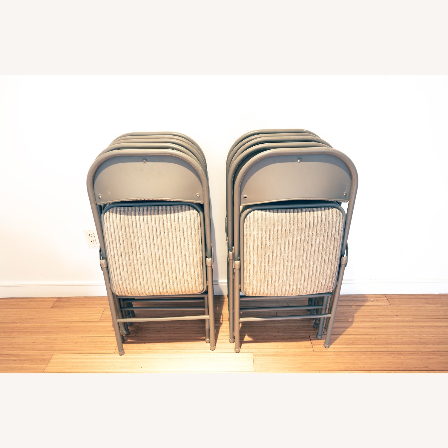 10 Cushion Folding Chairs - image-1