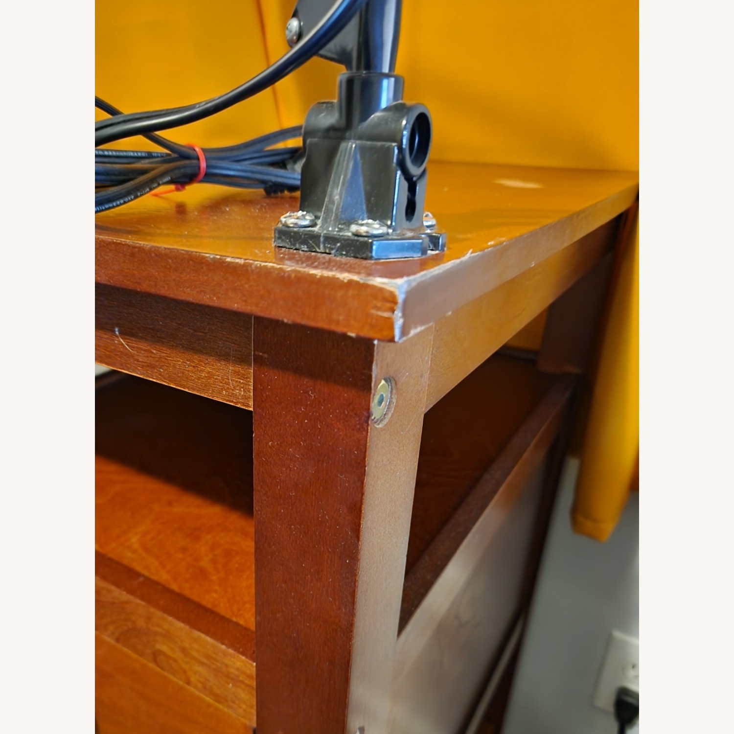 Drawing Table With Lamp Attached - image-5