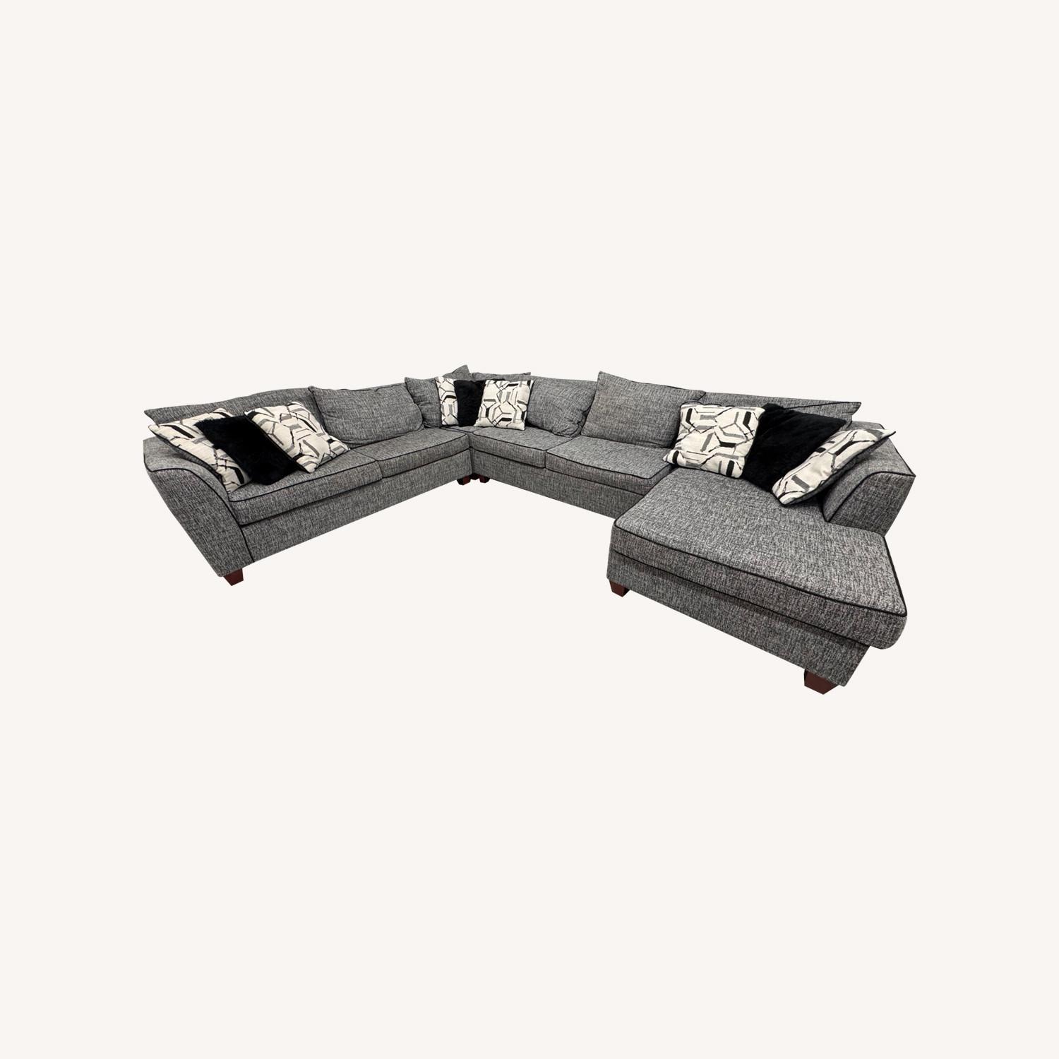 Bob's Discount Sectional Sofa - image-0