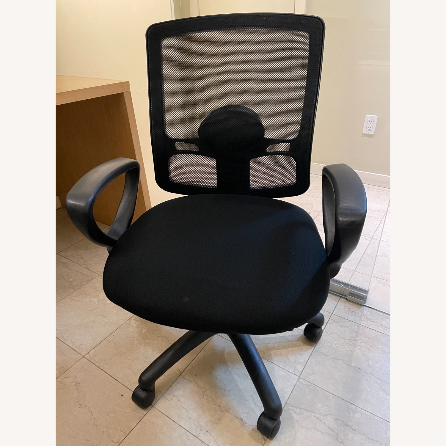Standard Office Chair - image-3