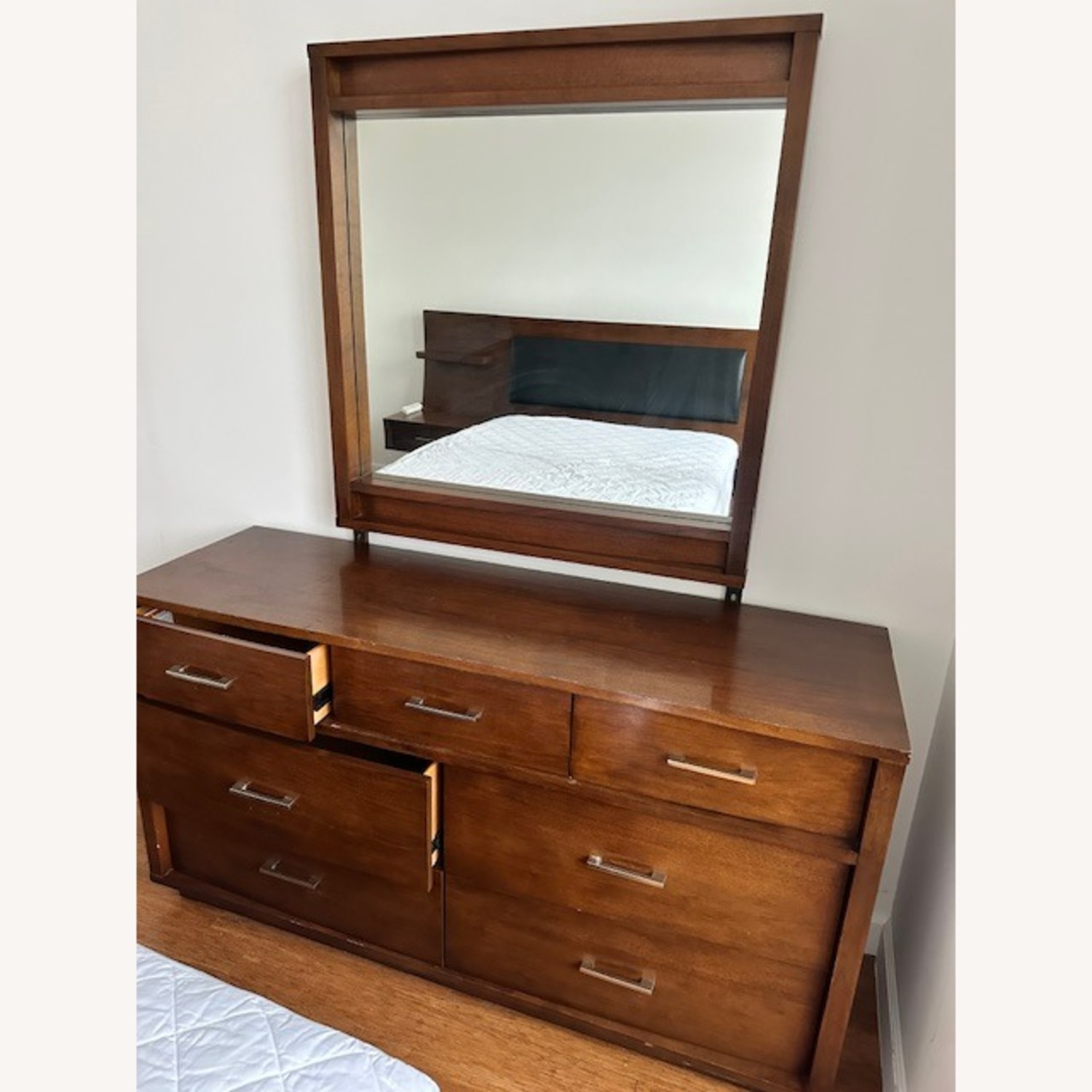 Raymour & Flanigan Bureau with Attached Mirror - image-1