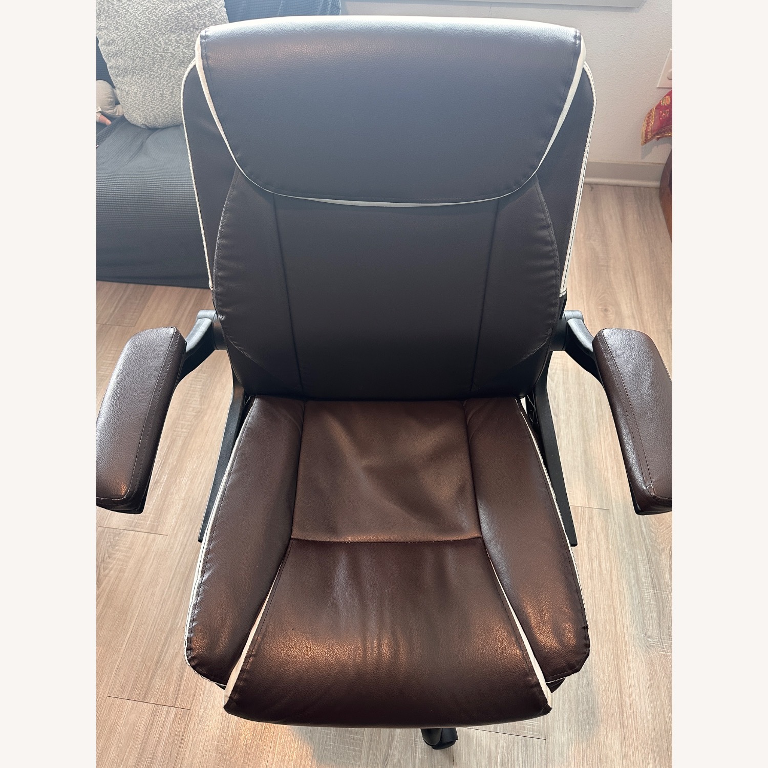 Neo Chair  - image-2