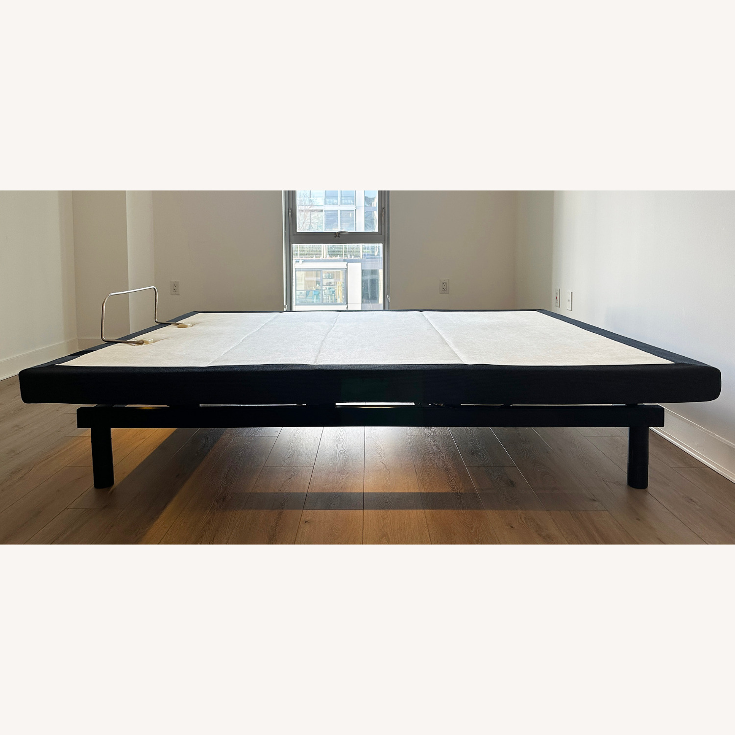 Tempur-Pedic Adjustable Bed Base Queen Size - image-4