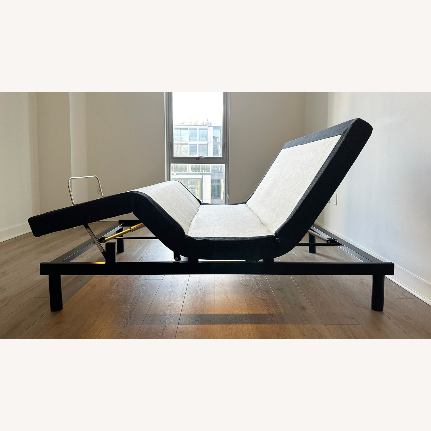 Tempur-Pedic Adjustable Bed Base Queen Size - image-3